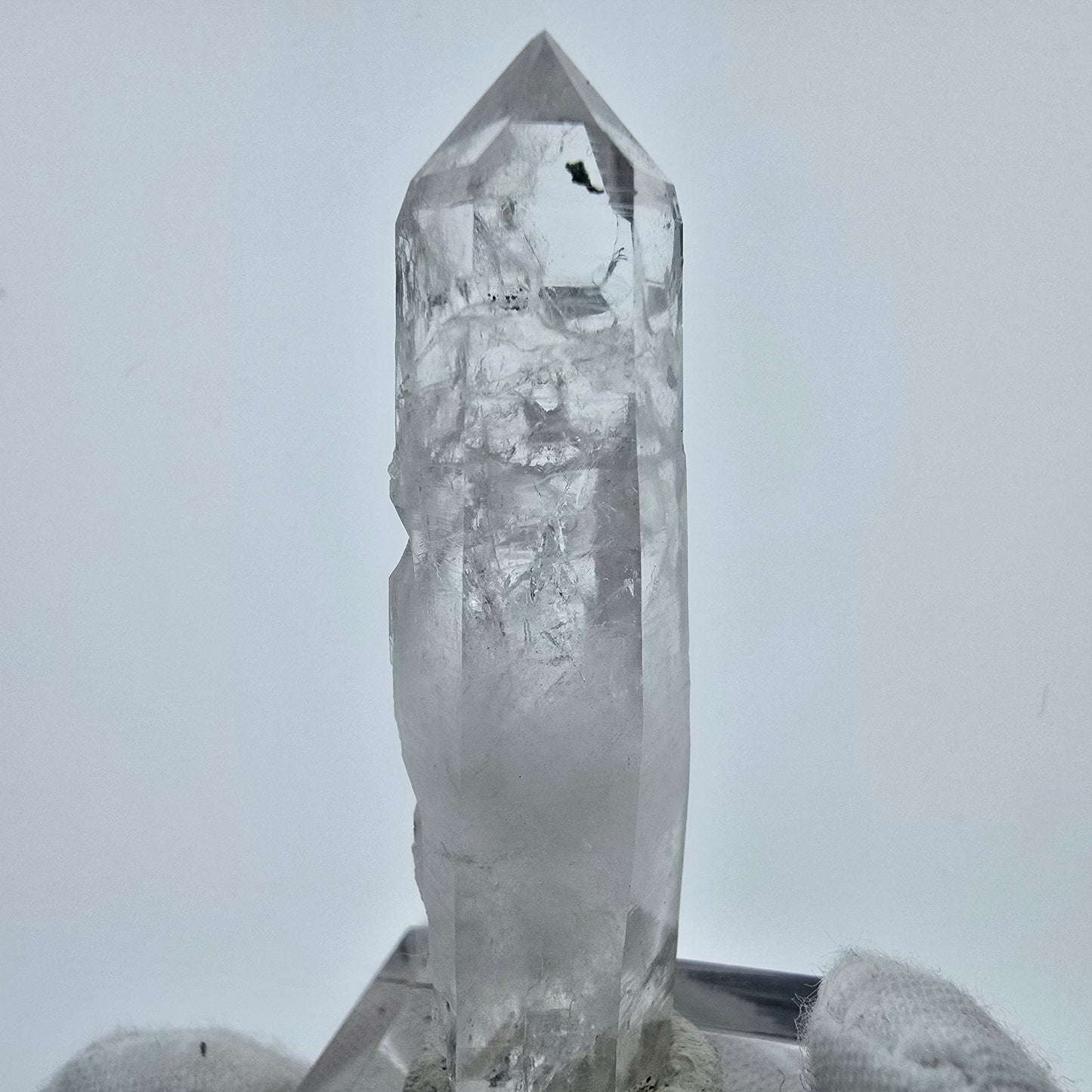 Klarer Phantom Hämatit Quarz Kristall Streep Mine, Goboboseb, Namibia 50*13*13mm