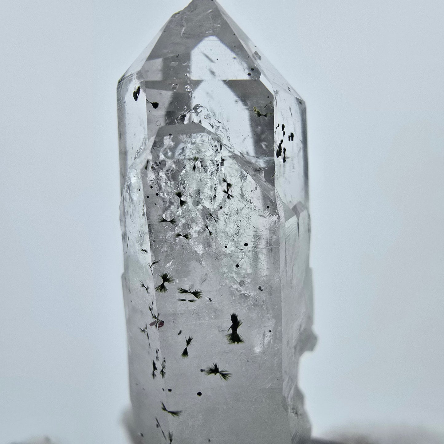 Quarz mit Epidot Hämatit, UV Calcit Streep Mine Goboboseb Namibia 42*21*15mm