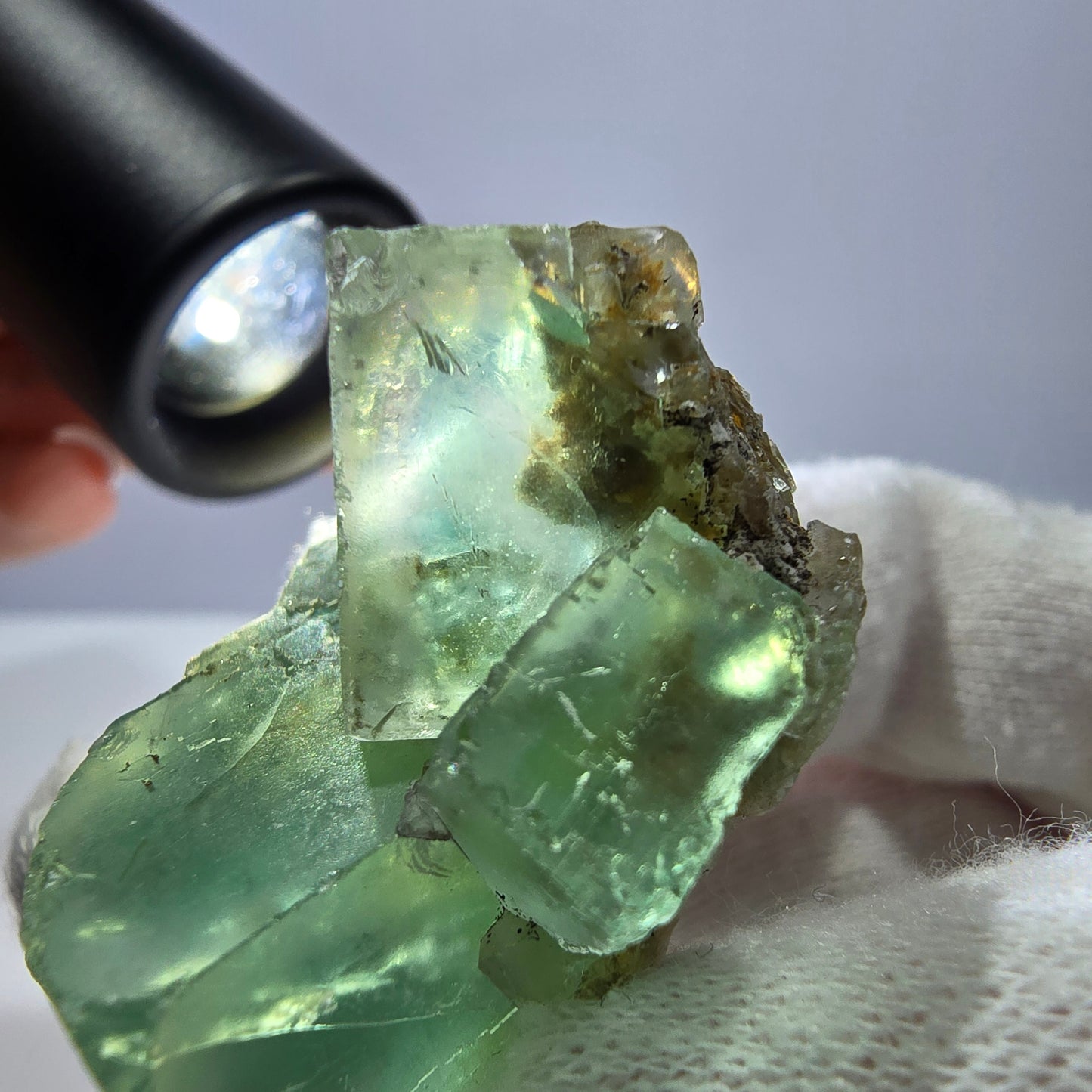 Rare spécimen de cube de fluorite fantôme, parqueté vert Okorusu, Namibie, 45 x 29 x 23 mm