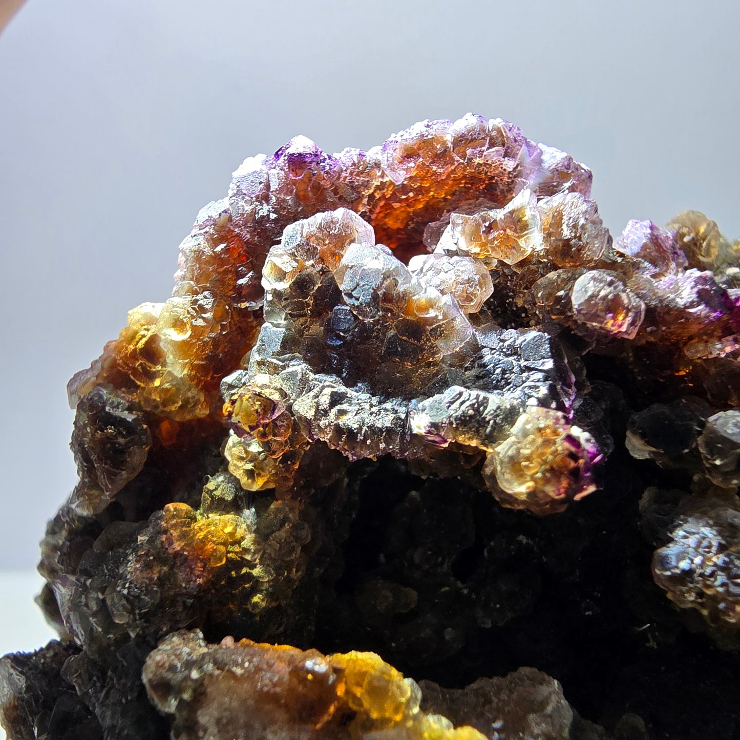 Fluorite fantôme XL, muscovite, hyalite, quartz fumé, tourmaline Schörl, Erongo, Namibie, 100 x 97 x 69 mm