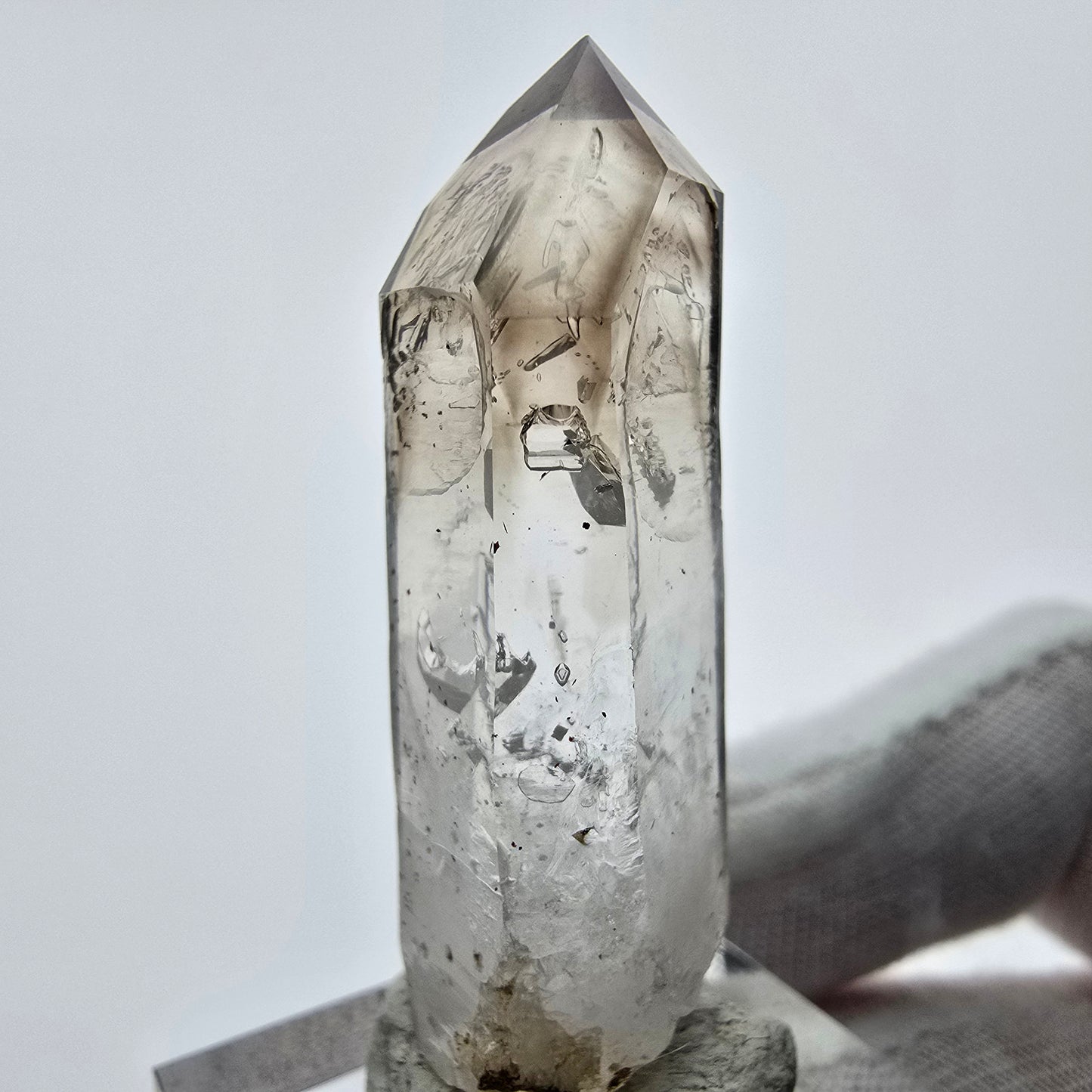 Enhydro Phantom Smoky Quartz Sceptre Tip 1x Bubble Goboboseb, Namibie 44*13*11mm
