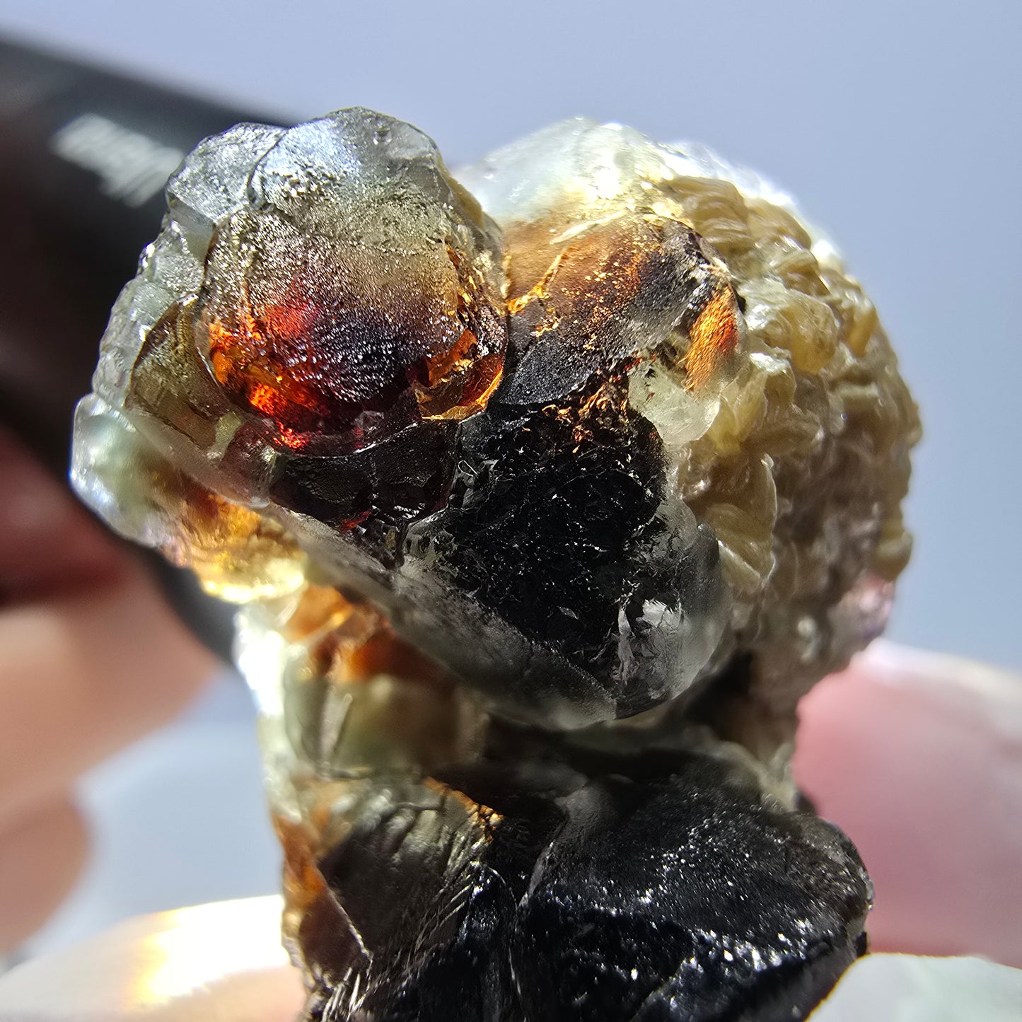 Cube de fluorite fantôme, spécimen de muscovite, Erongo, Namibie, 33 x 35 x 23 mm