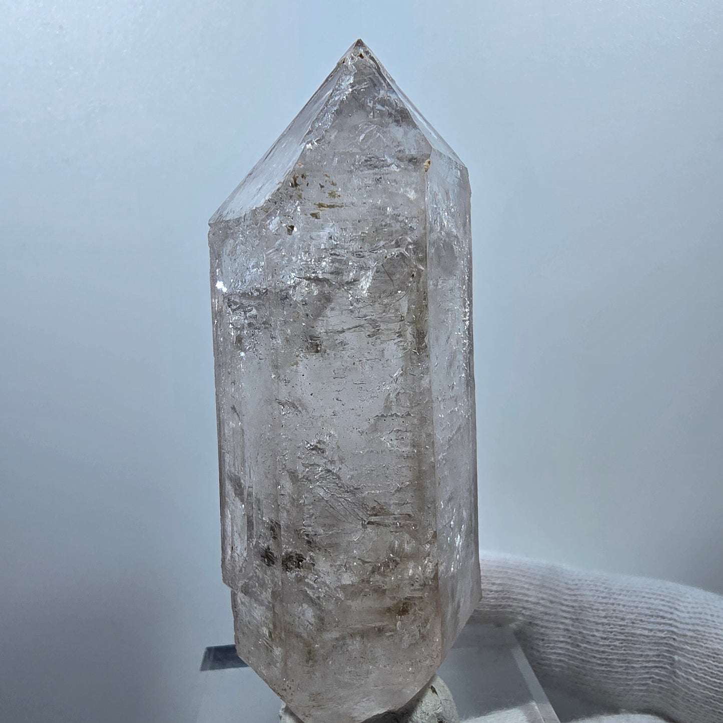 Sceptre DT Enhydro en quartz fumé squelette, 2 gobos de poche Bubble Valentine. Namibie 85 x 32 x 27 mm