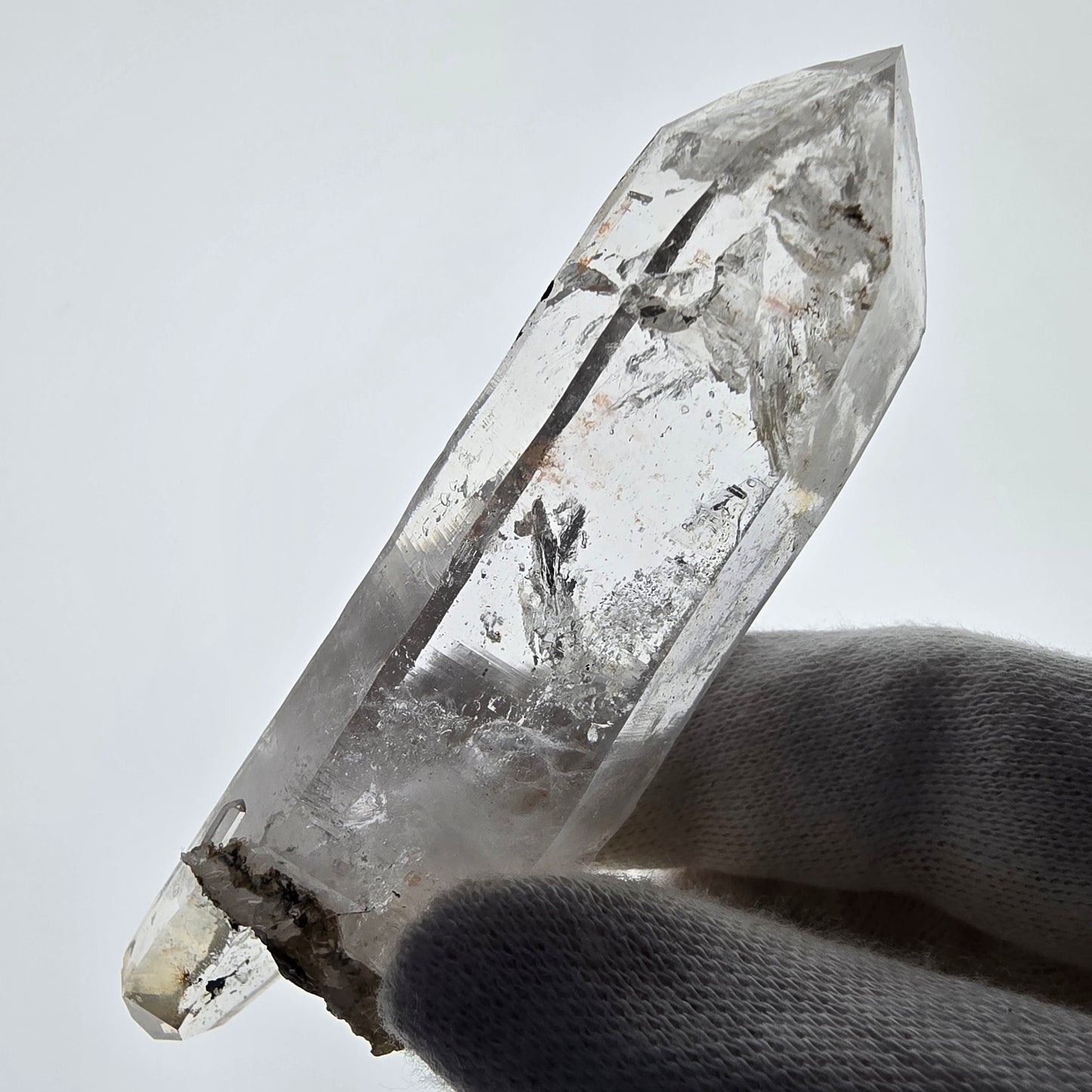 Quartz fumé squelette fantôme lémurien DT, calcite UV Valentine Pocket, Namibie 91 x 26 x 19 mm