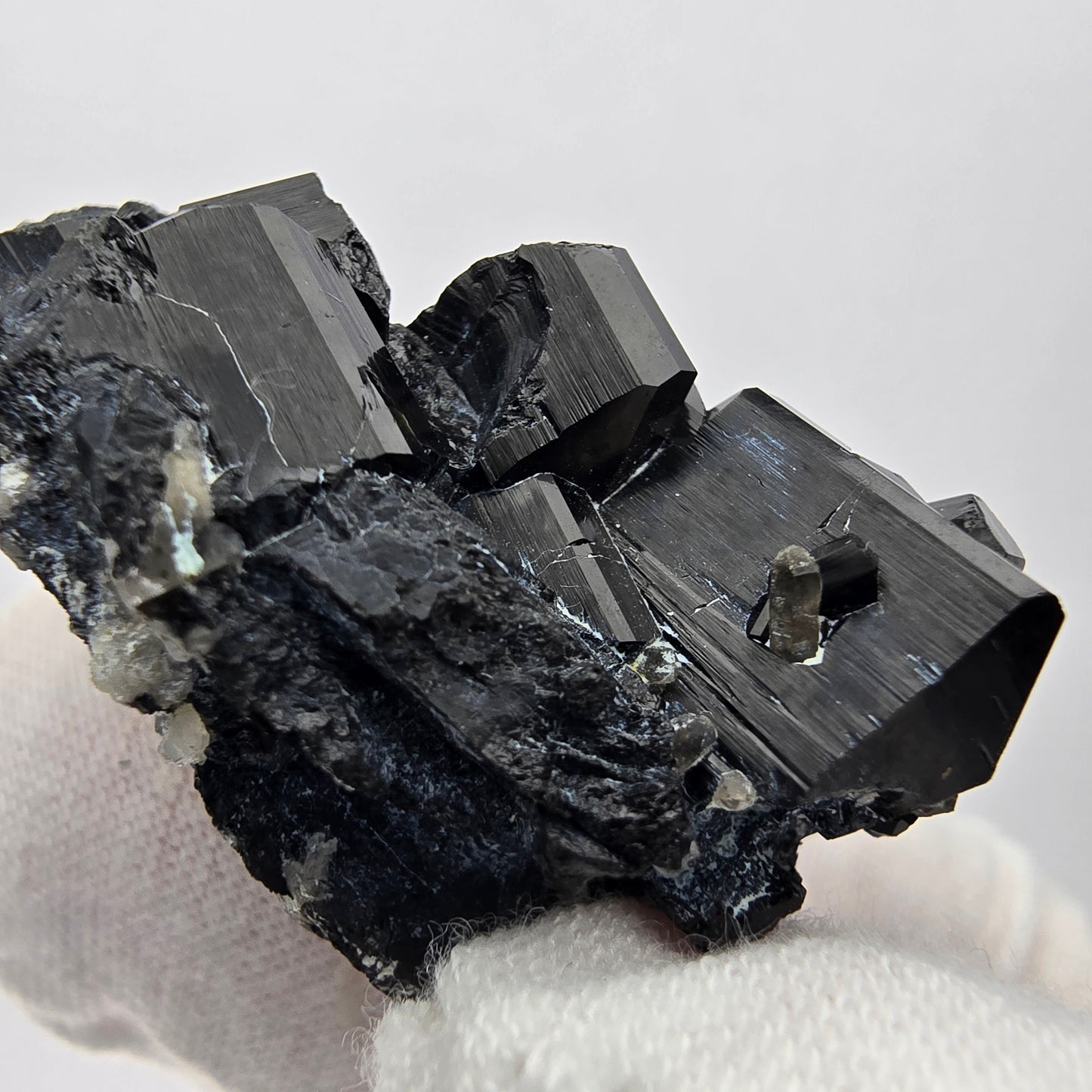 Symmetrische Schörl Turmalin, Rauchquarz Stufe Erongo, Namibia 44*41*26mm