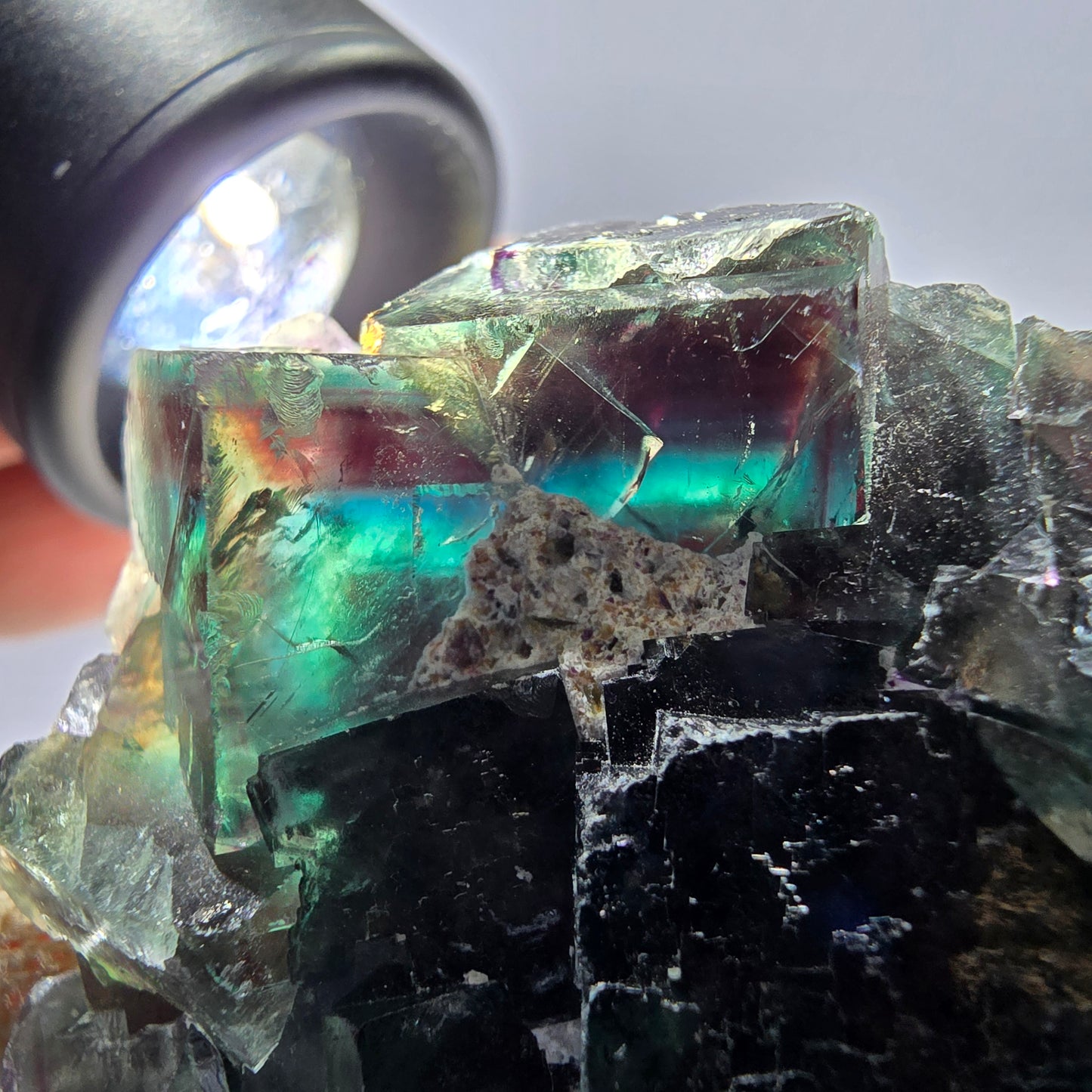 Cube de fluorite fantôme étagé vert violet Okorusu Namibie 47 x 44 x 16 mm