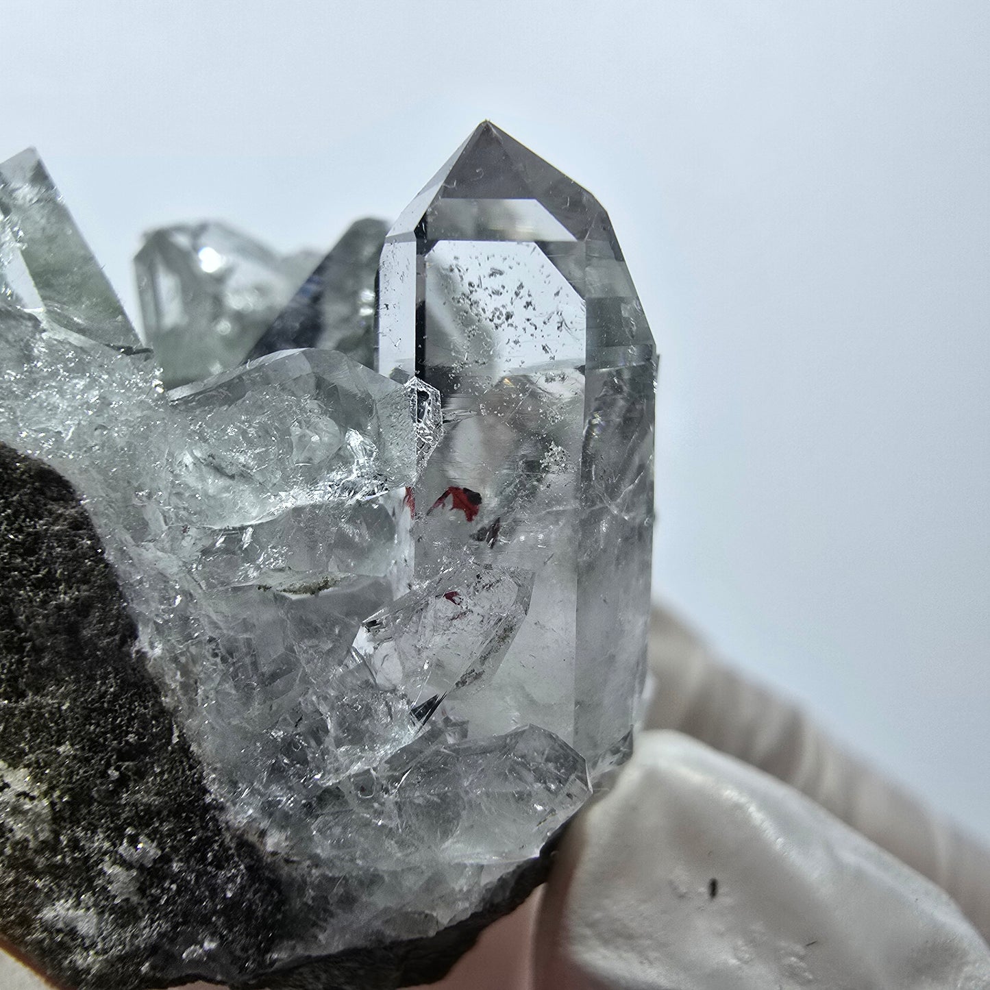 Quartz Harlequin Starburst, spécimen de préhnite, mine Streep, Goboboseb, Namibie, 44 x 39 x 25 mm