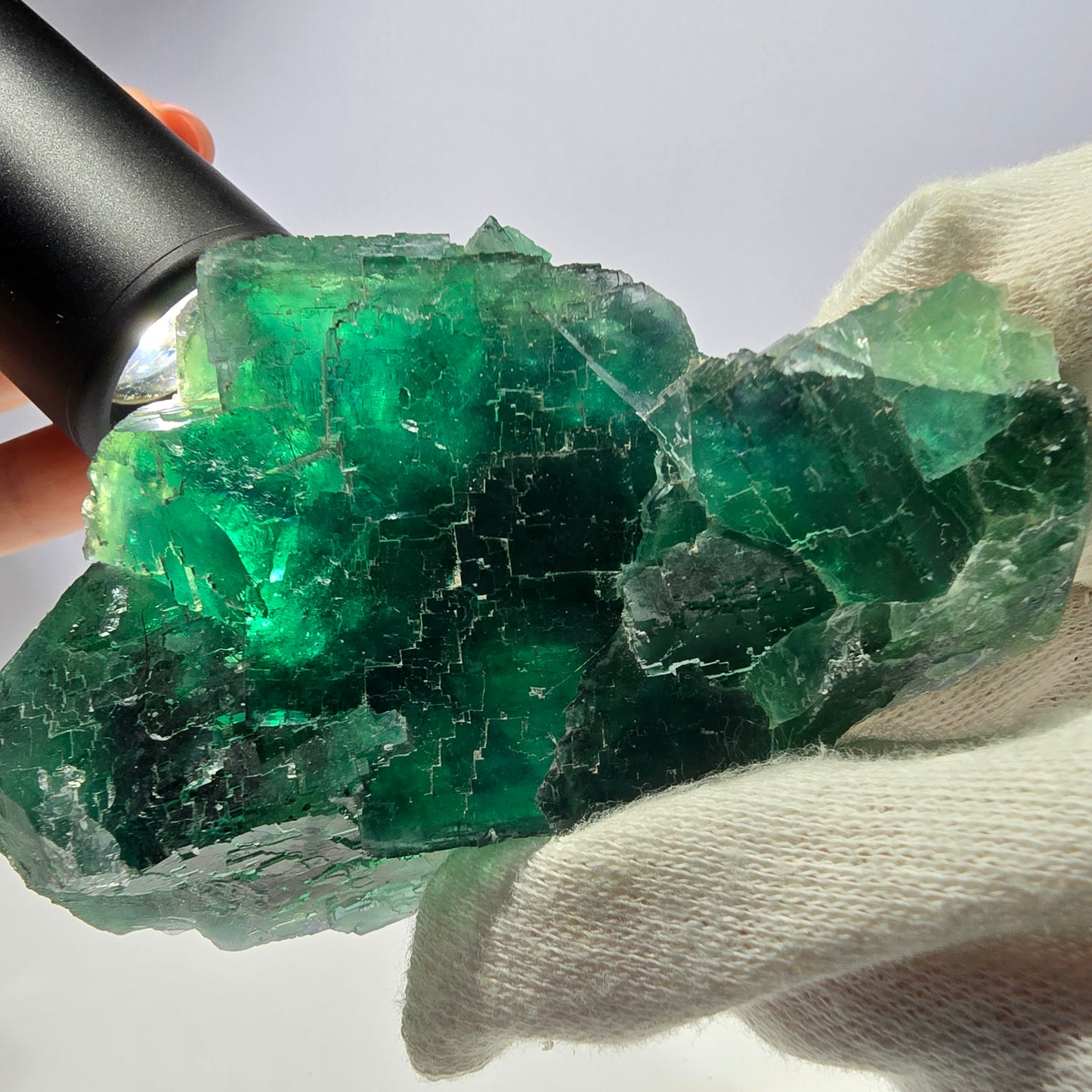 Grand cube de fluorite fantôme vert étagé Okorusu Namibie 94 x 58 x 46 mm