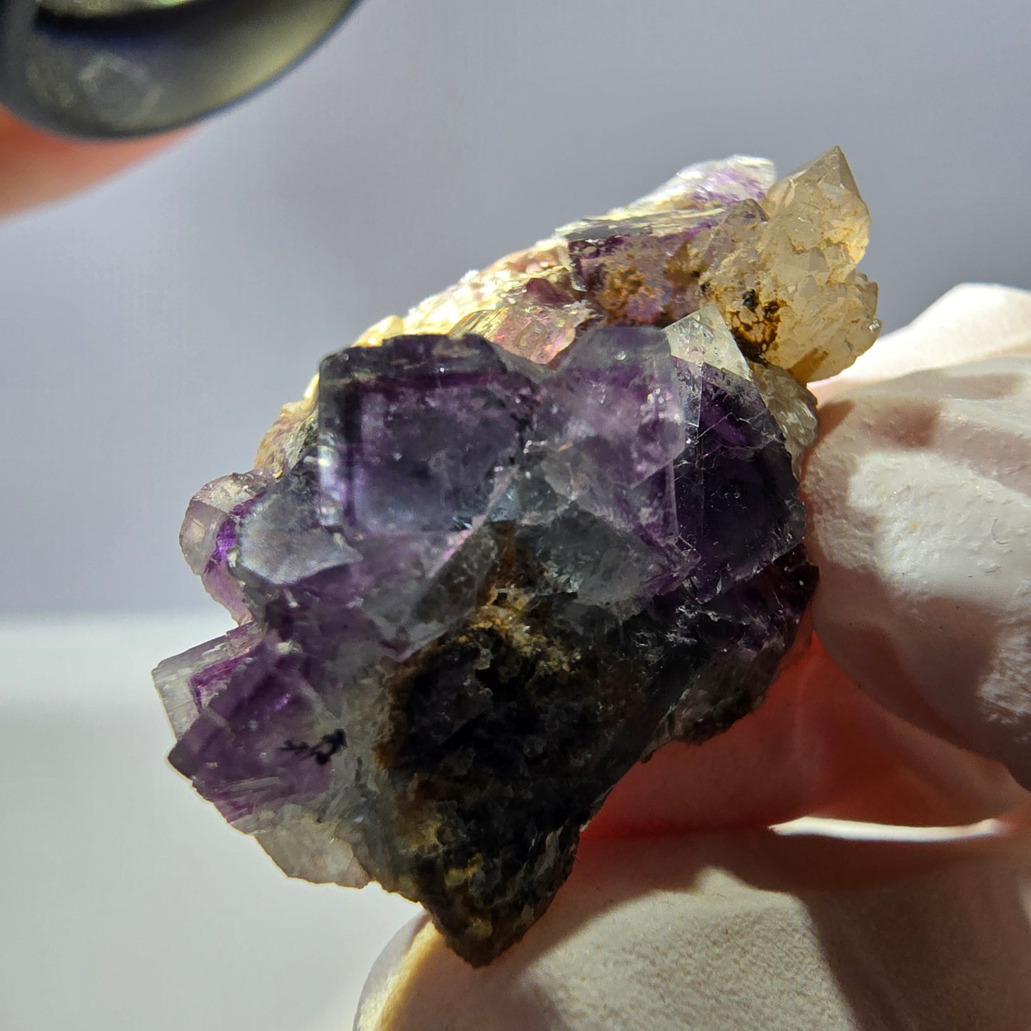 Rare cube de fluorite fantôme, spécimen de quartz vert violet Okorusu Namibie 34 x 21 x 13 mm