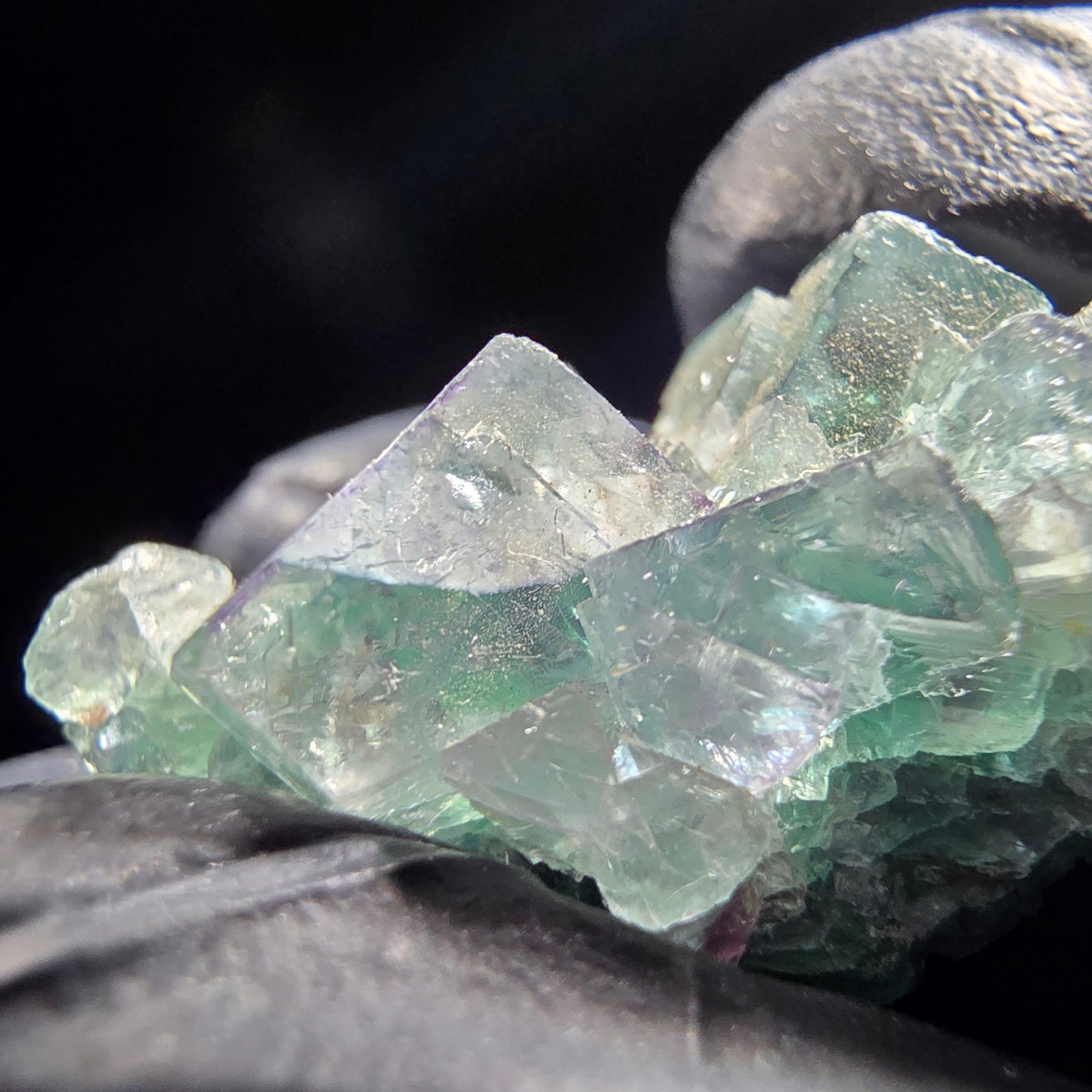 Niveau de cube de fluorite fantôme vert violet Okorusu, collection namibie 35*15*14mm