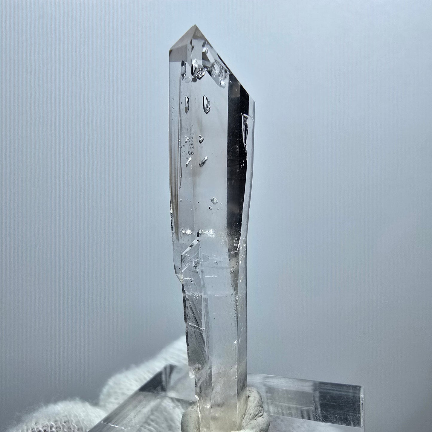 Sceptre en quartz fumé fantôme Enhydro, 1x Bubble Goboboseb, Namibie 43*7*7mm