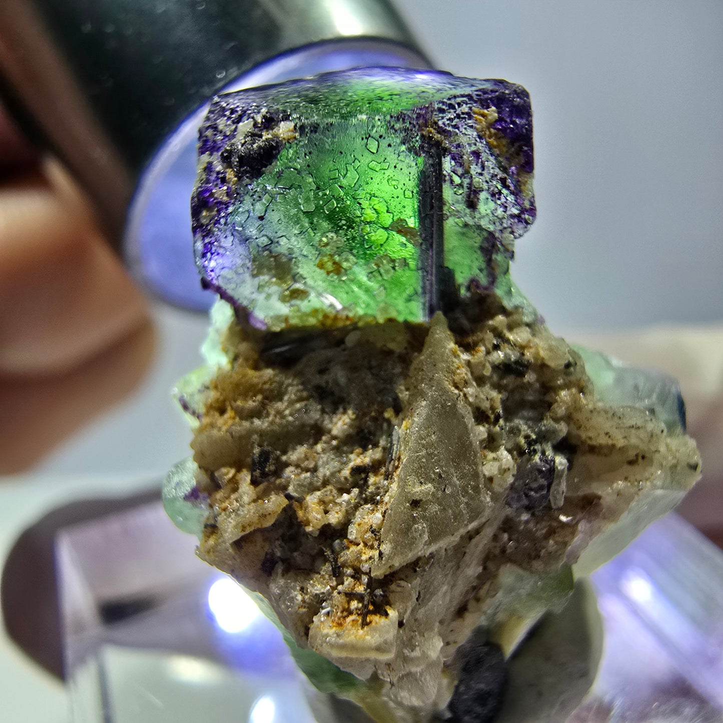 Cube de fluorite fantôme, zonal, muscovite, spécimen de tourmaline Schorl, Erongo, Namibie, 24 x 17 x 13 mm