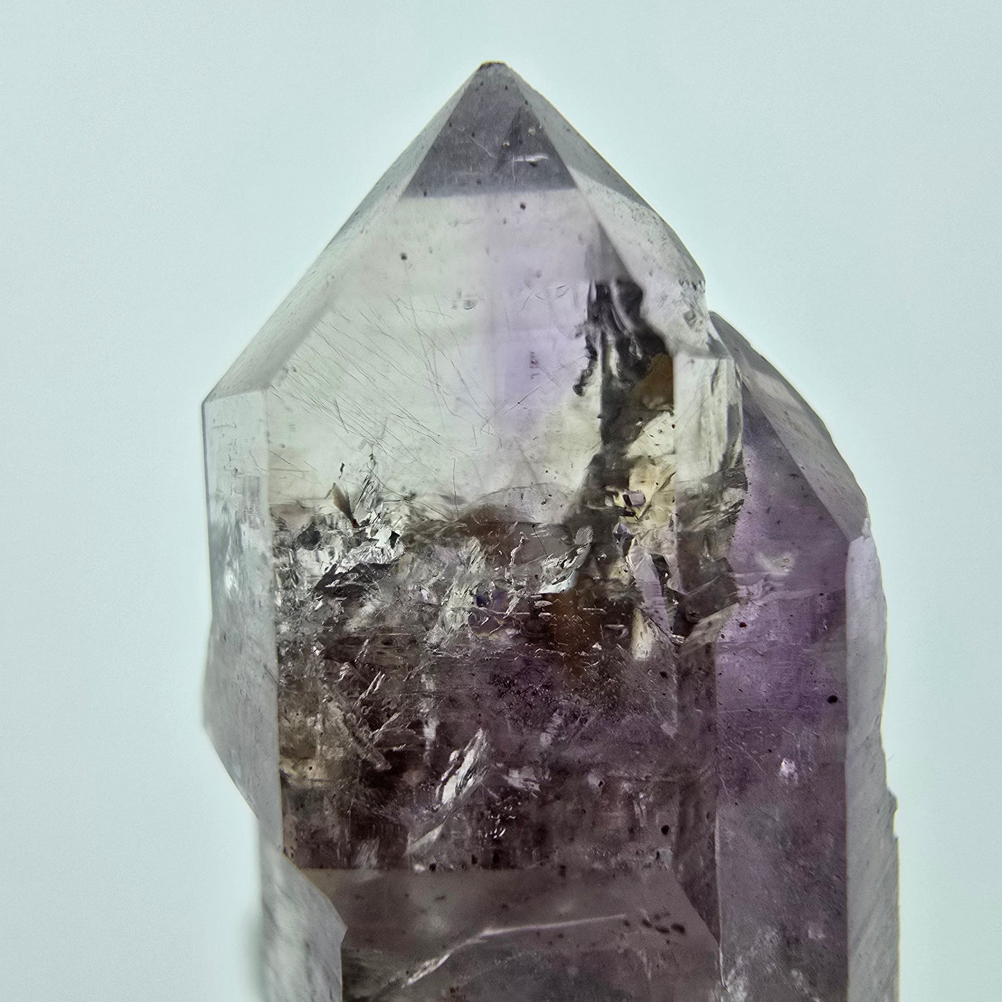 Goboboseb violet de qualité Sceptre en améthyste fantôme transparente, Namibie 37*18*13mm Collection