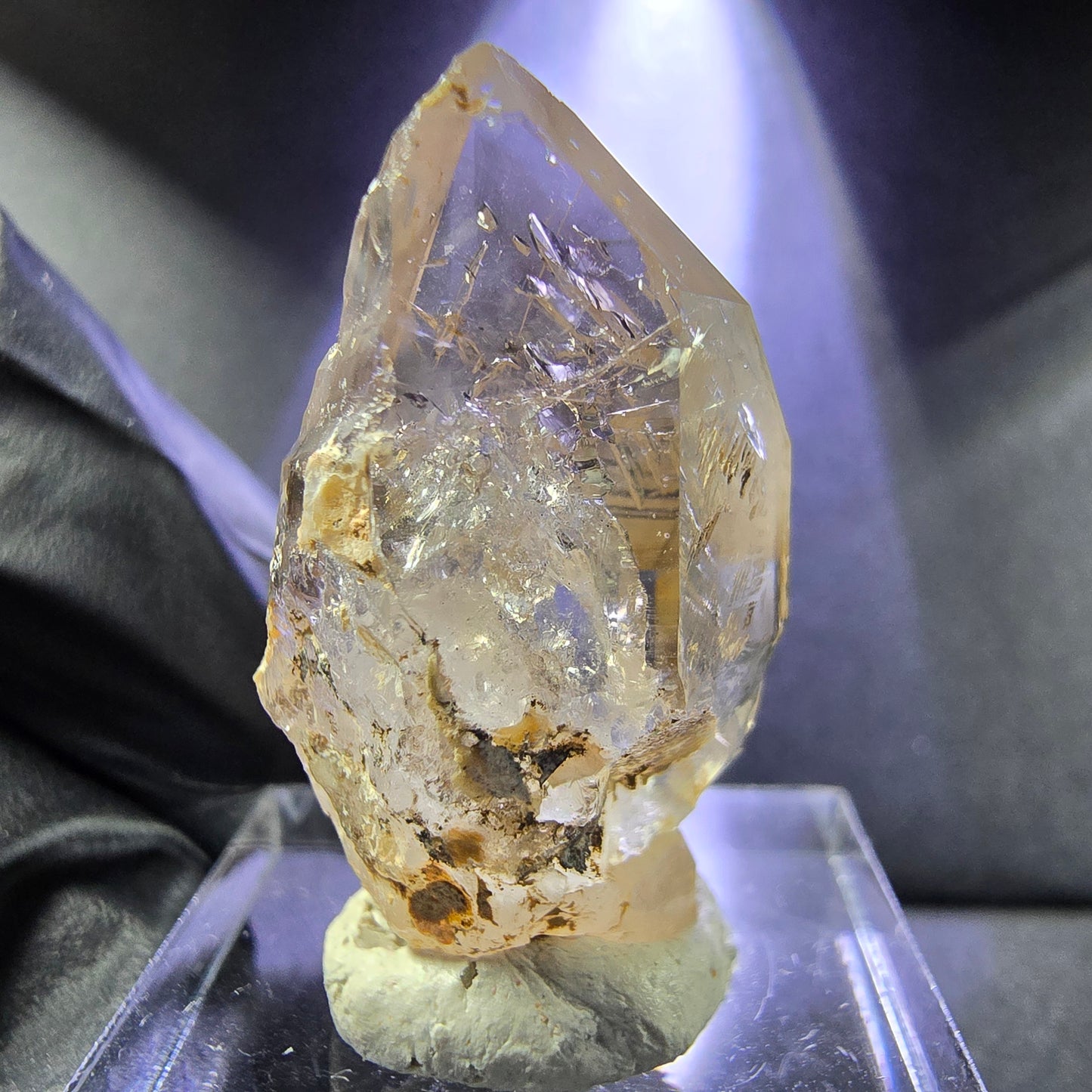 Sceptre de Quartz fumé fantôme clair, pointe à Double extrémité 30*18*15mm Goboboseb namibie