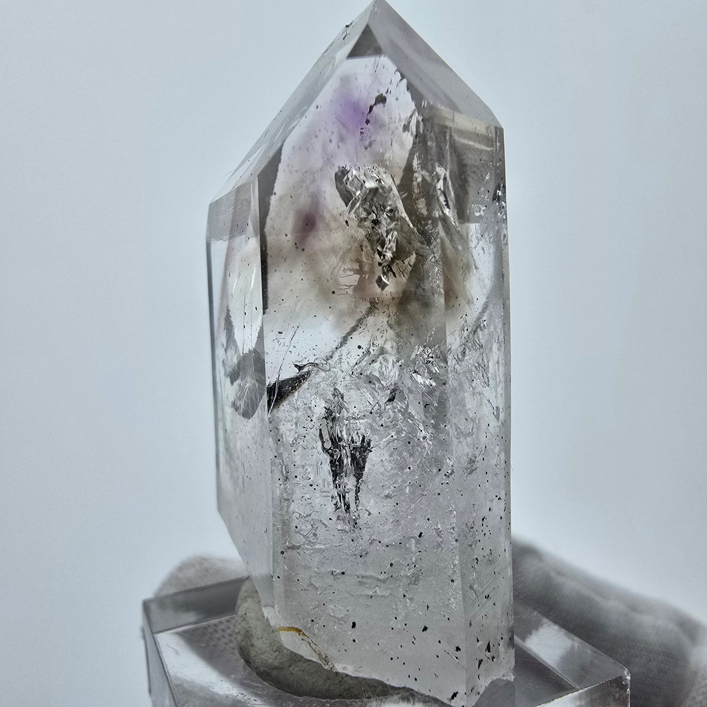 Enhydro Phantom Amethyst, 2x Blase Streep Mine Goboboseb Namibia 47*28*18mm