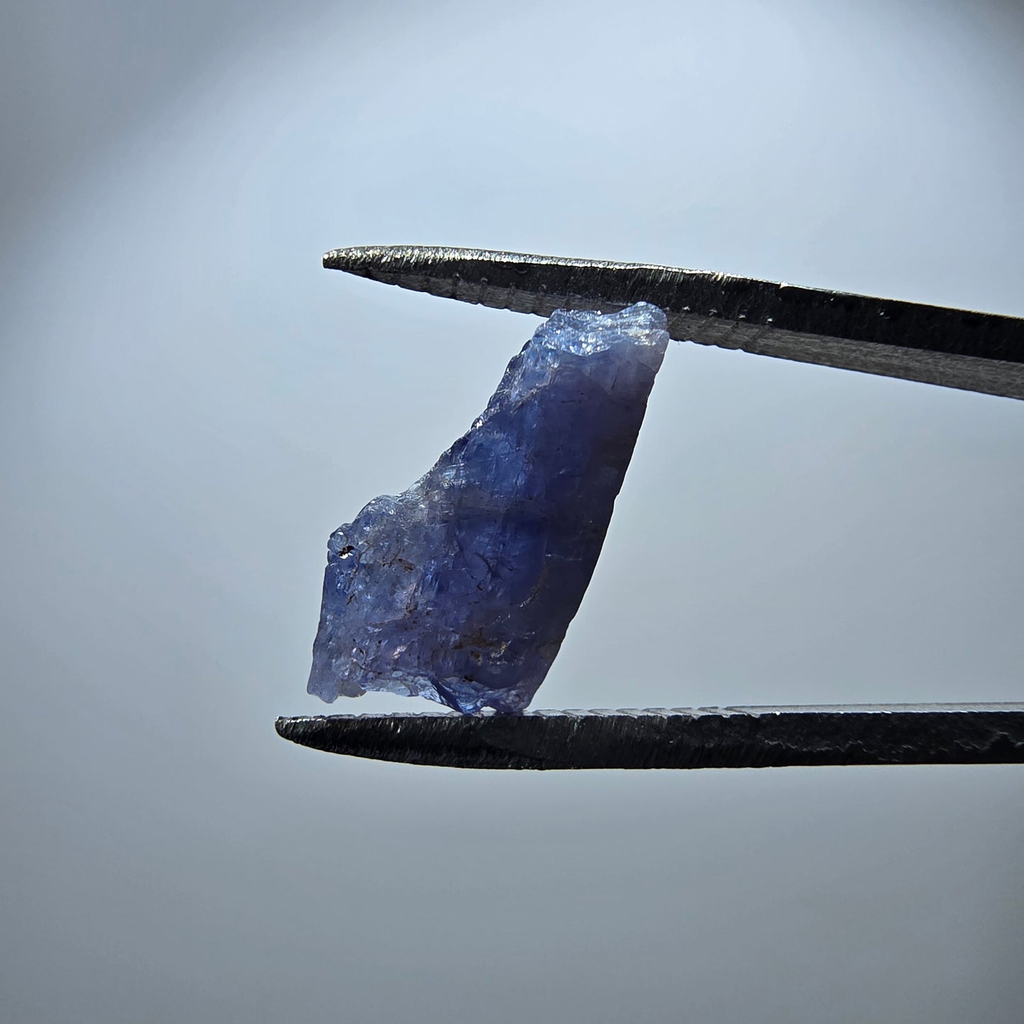Cristal brut de tanzanite rare, bleu Tanzanie 14*6*5mm