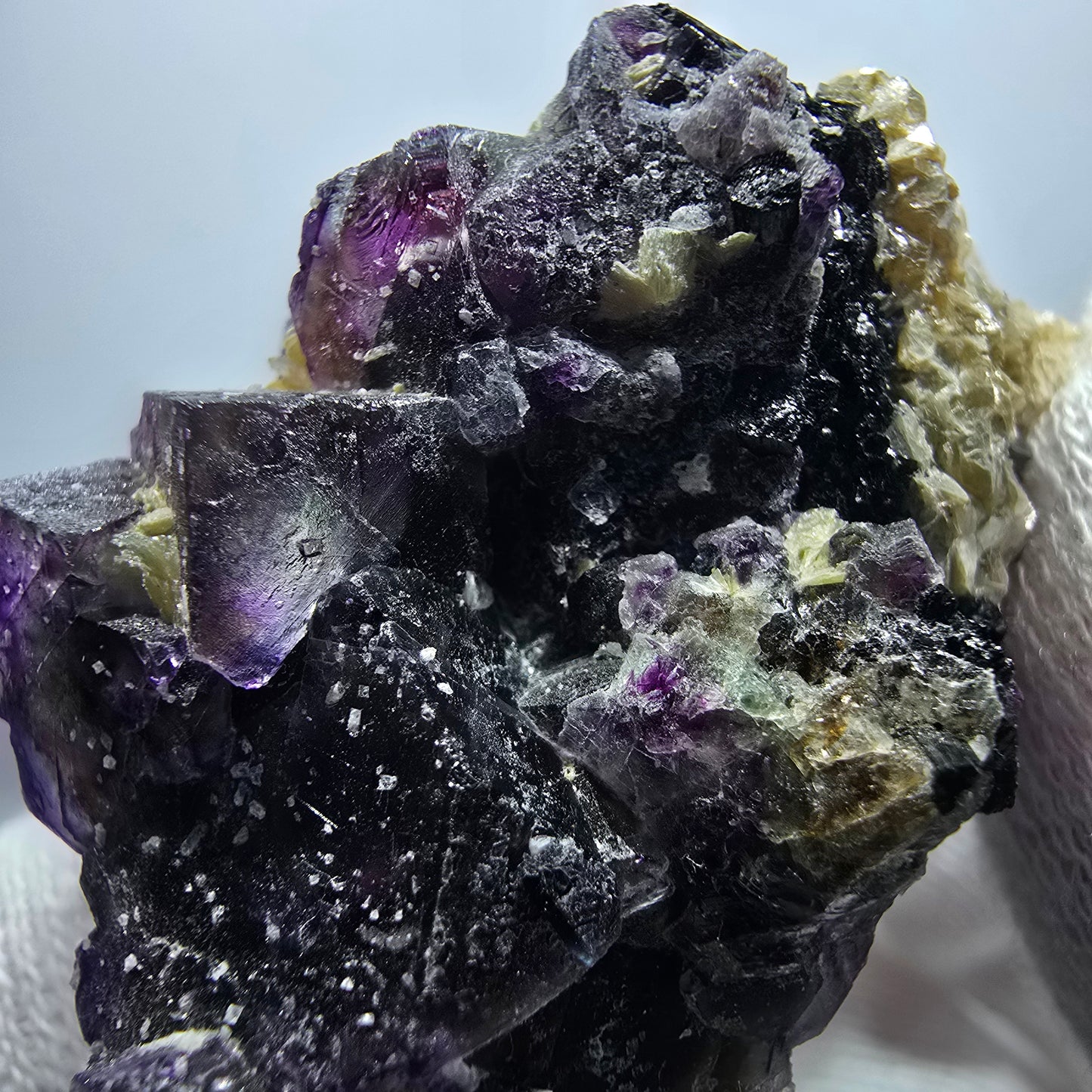 Colorful Phantom Fluorite Cubes Schorl Tourmaline Muscovite Erongo, Namibia 62*41*36mm