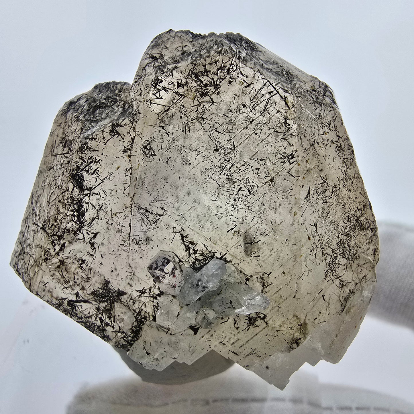 UV Calcit Kristall mit Harlekin Quarz, Schörl Turmalin Erongo Namibia 50*42*40mm