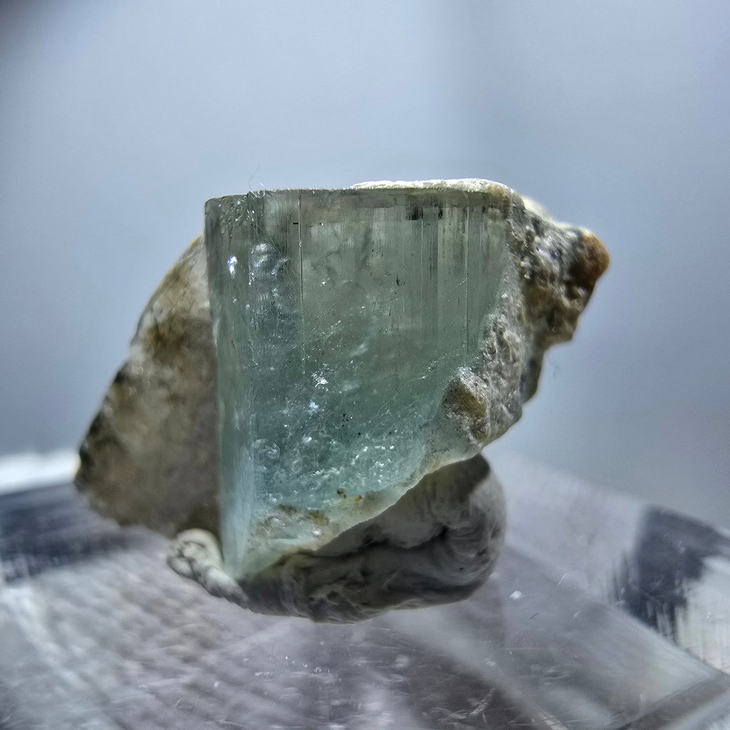 Cristal d'aigue-marine X rare, bleu Erongo, Namibie 22 x 15 x 11 mm
