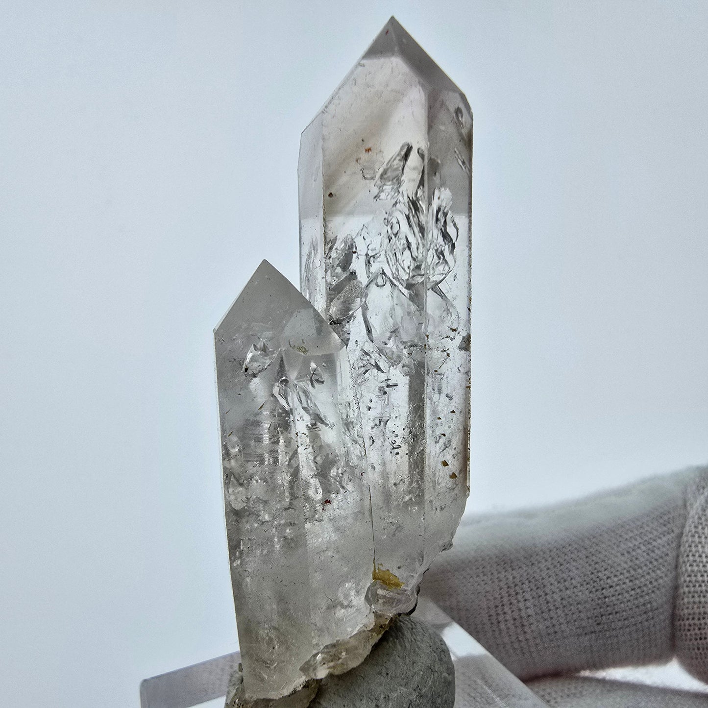 Enhydro Phantom Smoky Quartz Points 2x Bubble Goboboseb, Namibie 52*19*15mm
