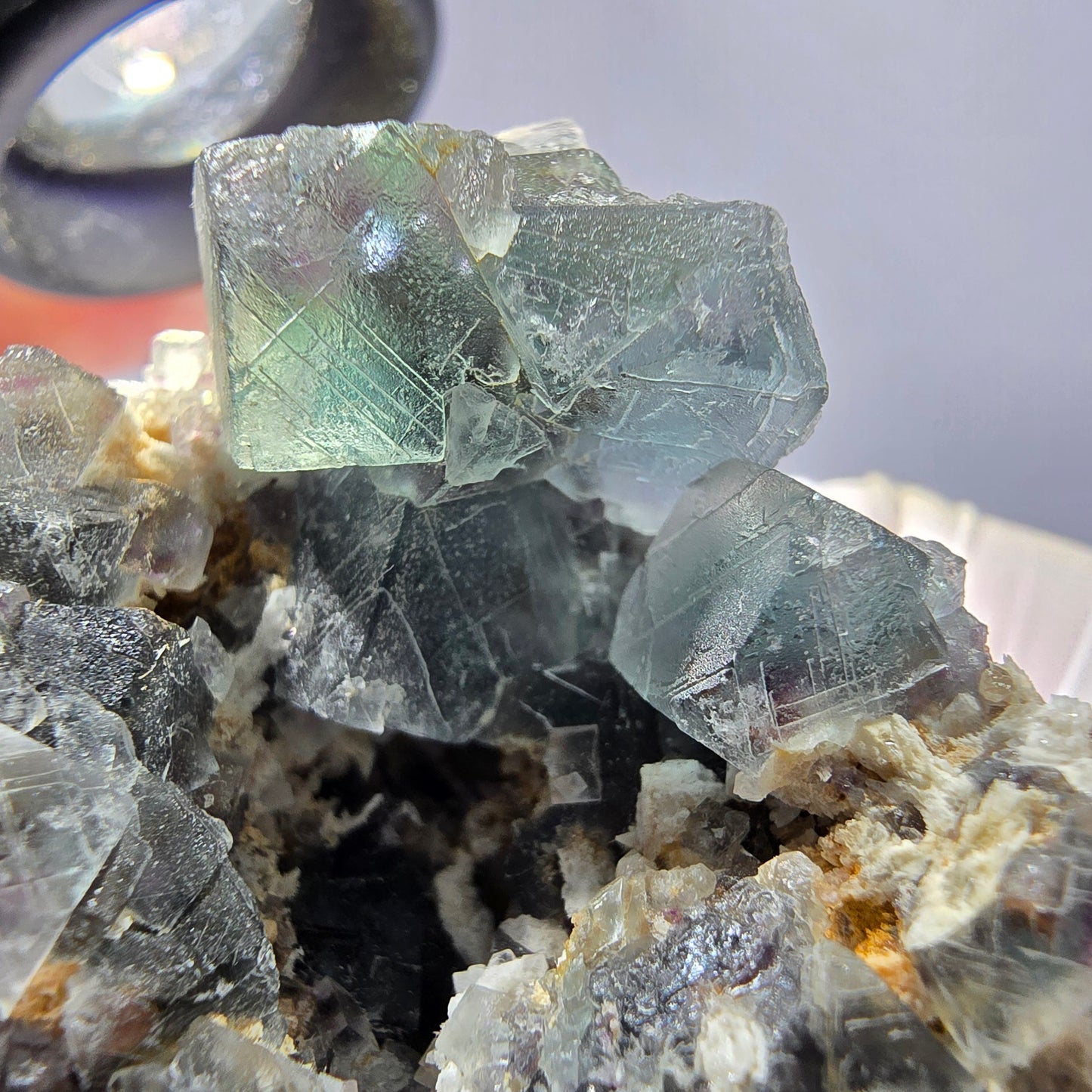 Rare cube de fluorite fantôme, spécimen de quartz vert violet Okorusu Namibie 47*46*37 mm