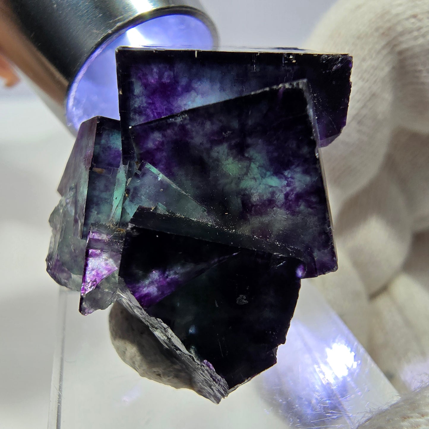 Rare spécimen de cube de fluorite fantôme, vert-violet zonal, Okorusu, Namibie, 34 x 31 x 22 mm
