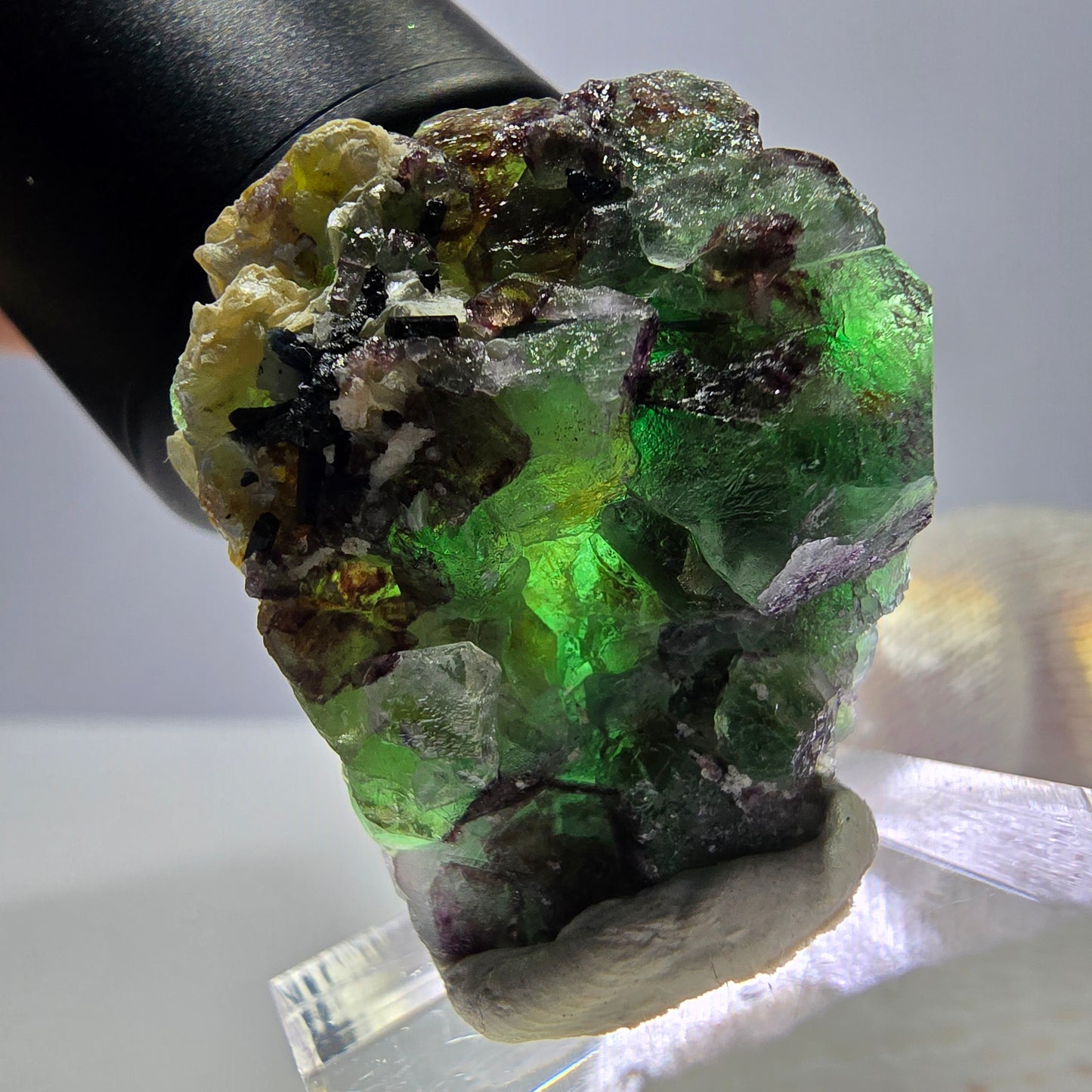 Cube de fluorite fantôme, spécimen hexagonal de tourmaline muscovite Schorl, Erongo, Namibie, 35 x 31 x 20 mm