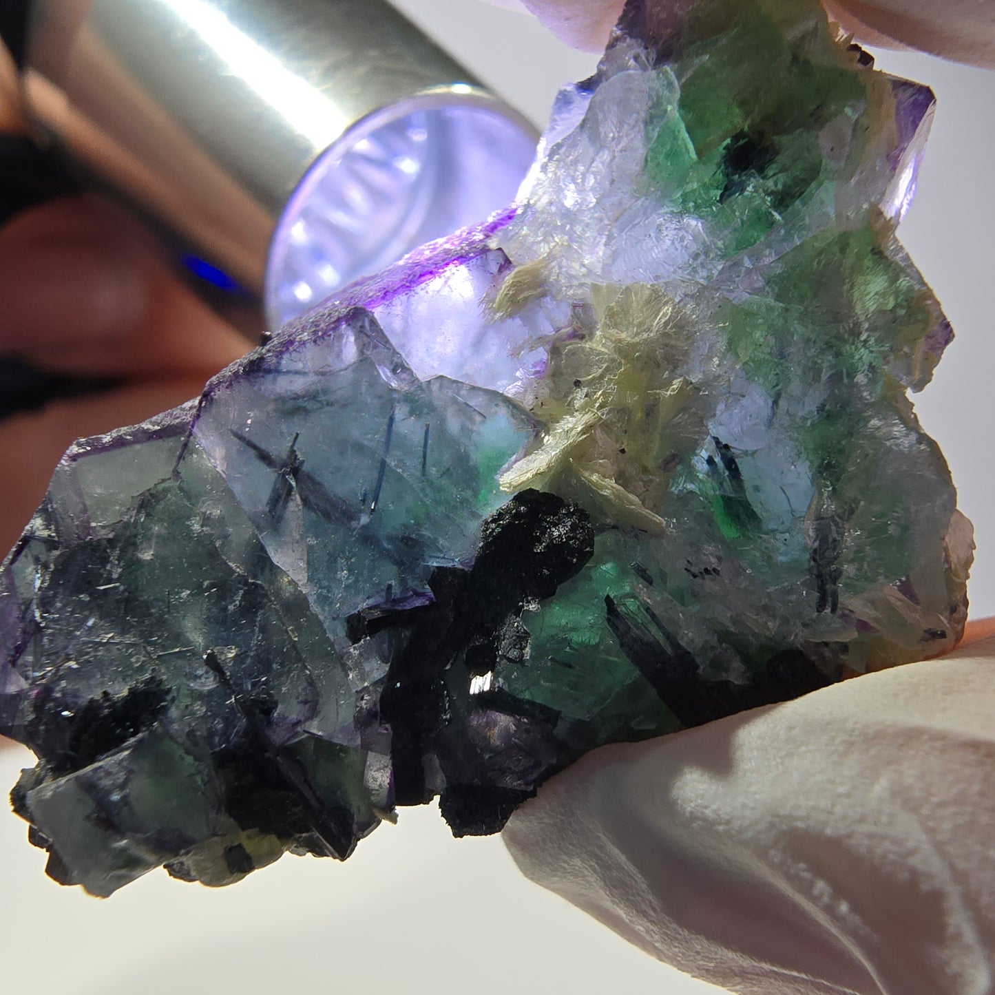 Cube de fluorite fantôme, zonal, muscovite, spécimen de tourmaline Schorl, Erongo, Namibie, 40 x 27 x 17 mm