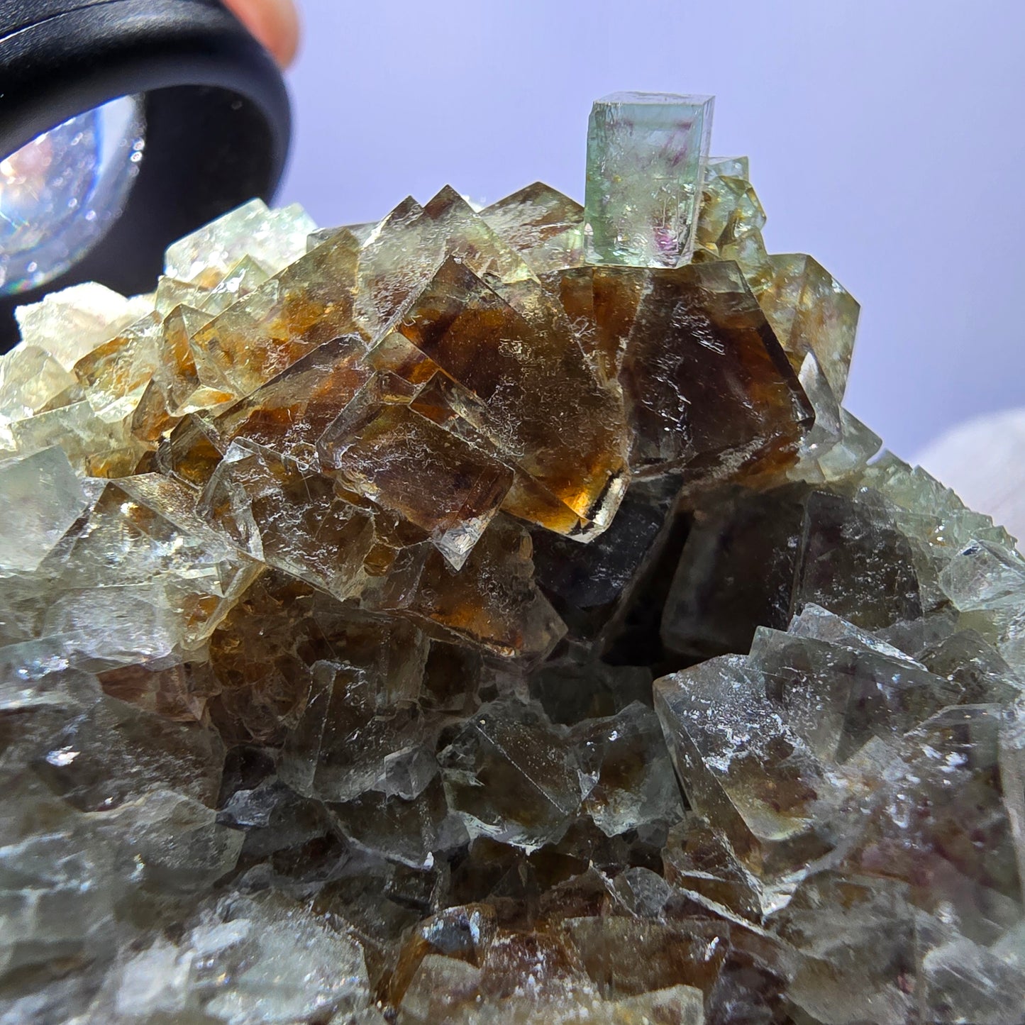 Rare spécimen de cube de fluorite fantôme, vert violet jaune Okorusu Namibie 64*62*44mm