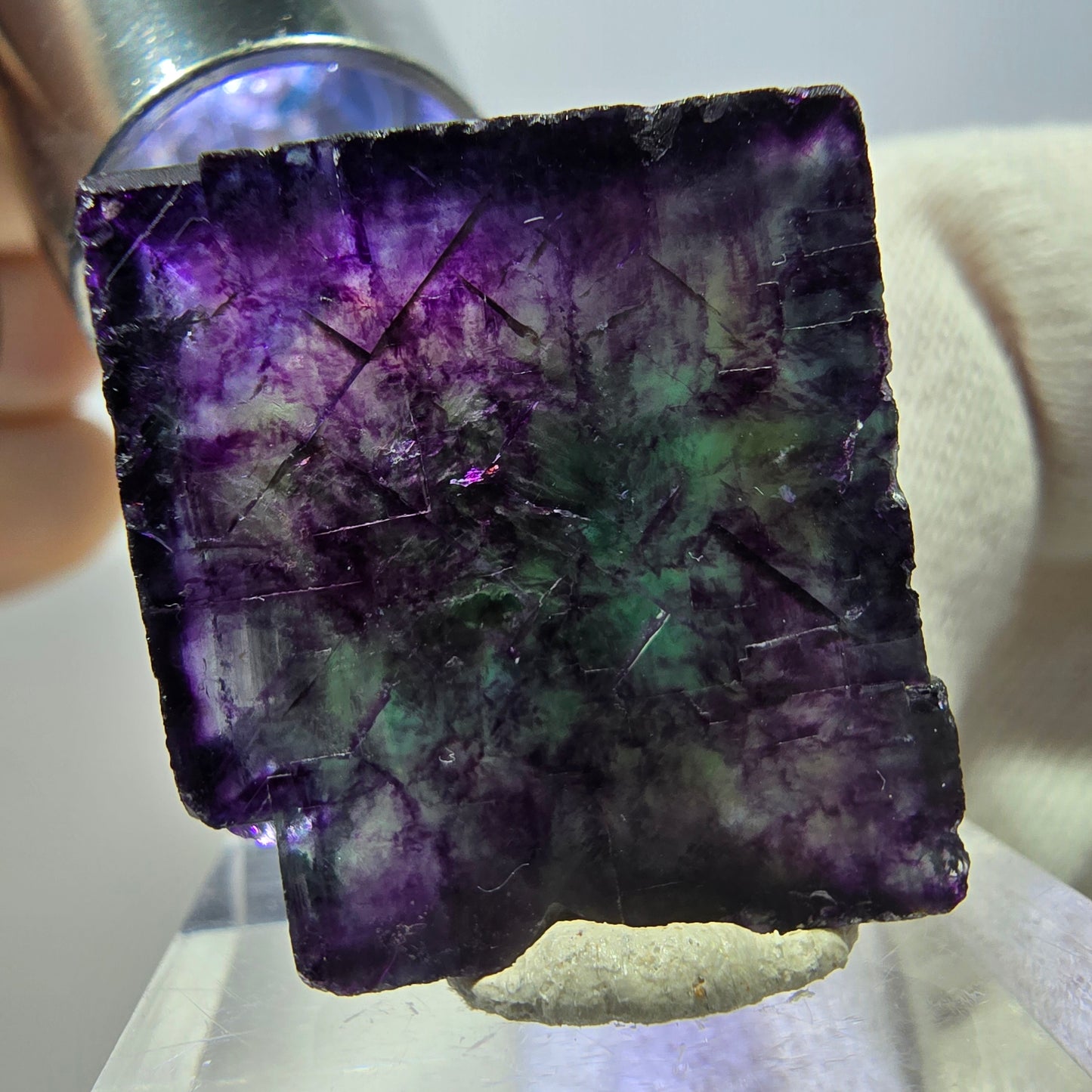 Rare cube de fluorite fantôme zonal, vert violet Okorusu, Namibie 31*29*15mm