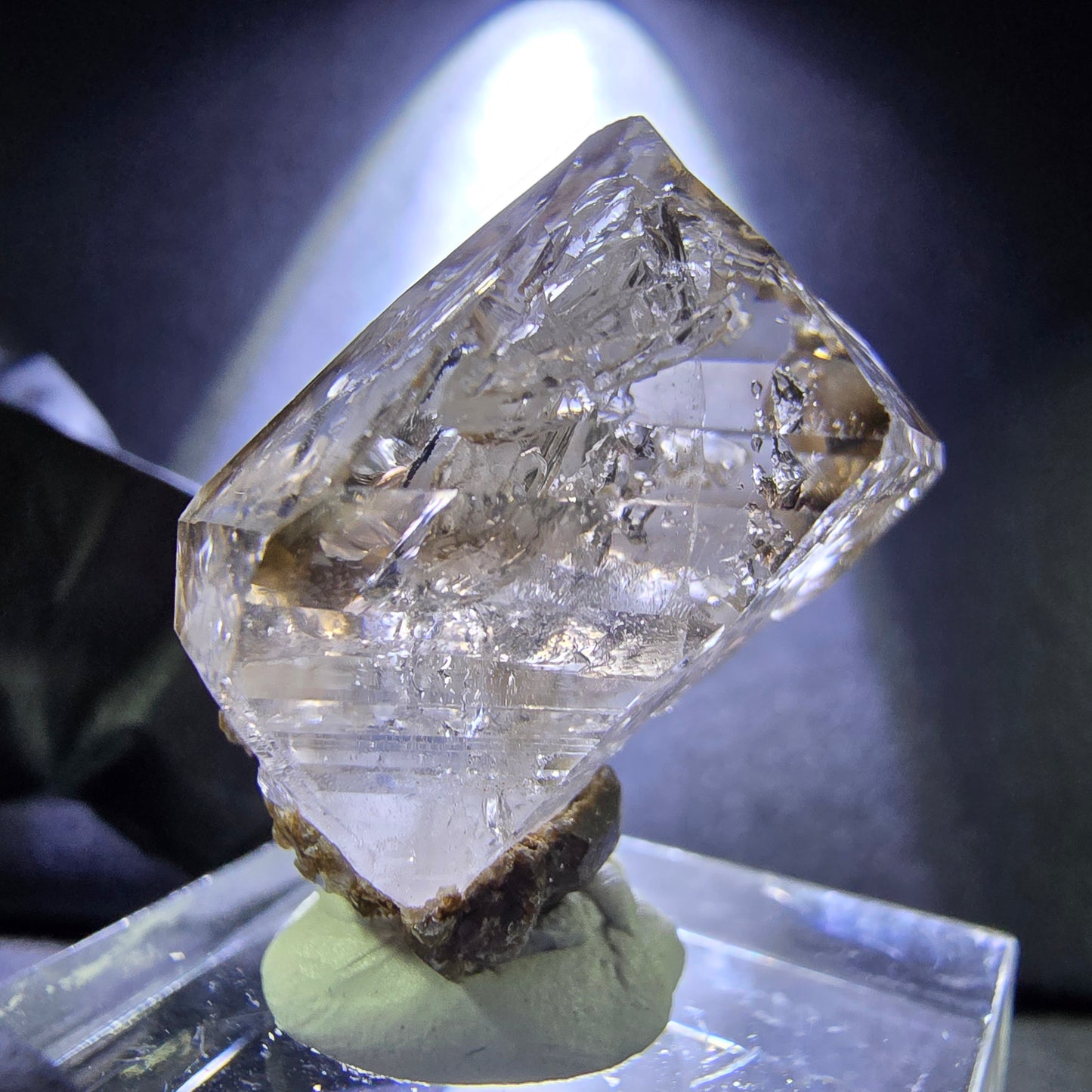 Klare Zepter Rauchquarz, Quarz Kristall Spitze 27*22*14mm aus Goboboseb Namibia