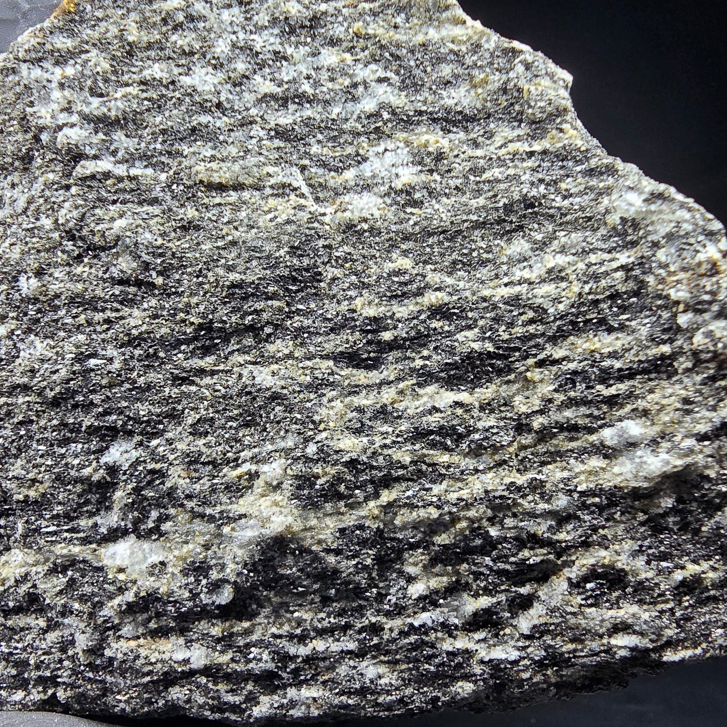 Schönes Unbekanntes Mineral, schwarz weiß glänzend 114*83*41mm aus Unbekannt