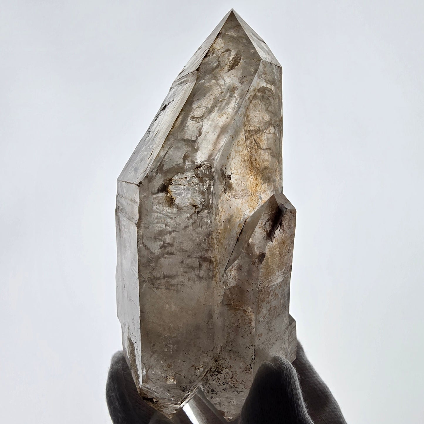Quartz fumé squelette fantôme lémurien DT, calcite UV Valentine Pocket, Namibie 129 x 61 x 48 mm