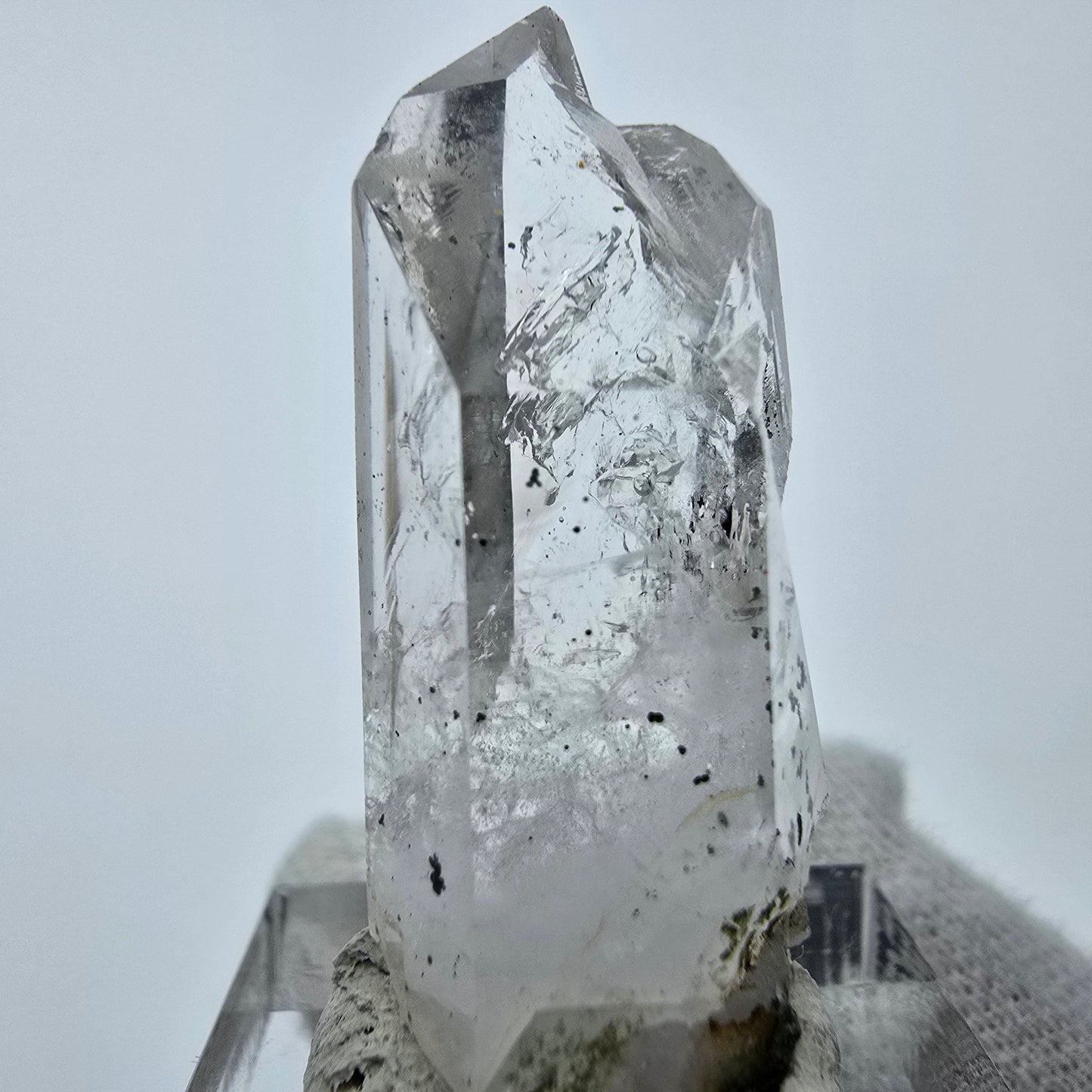 Enhydro Phantom Hämatit Quarz 2x Blase Streep Mine Goboboseb, Namibia 39*17*13mm