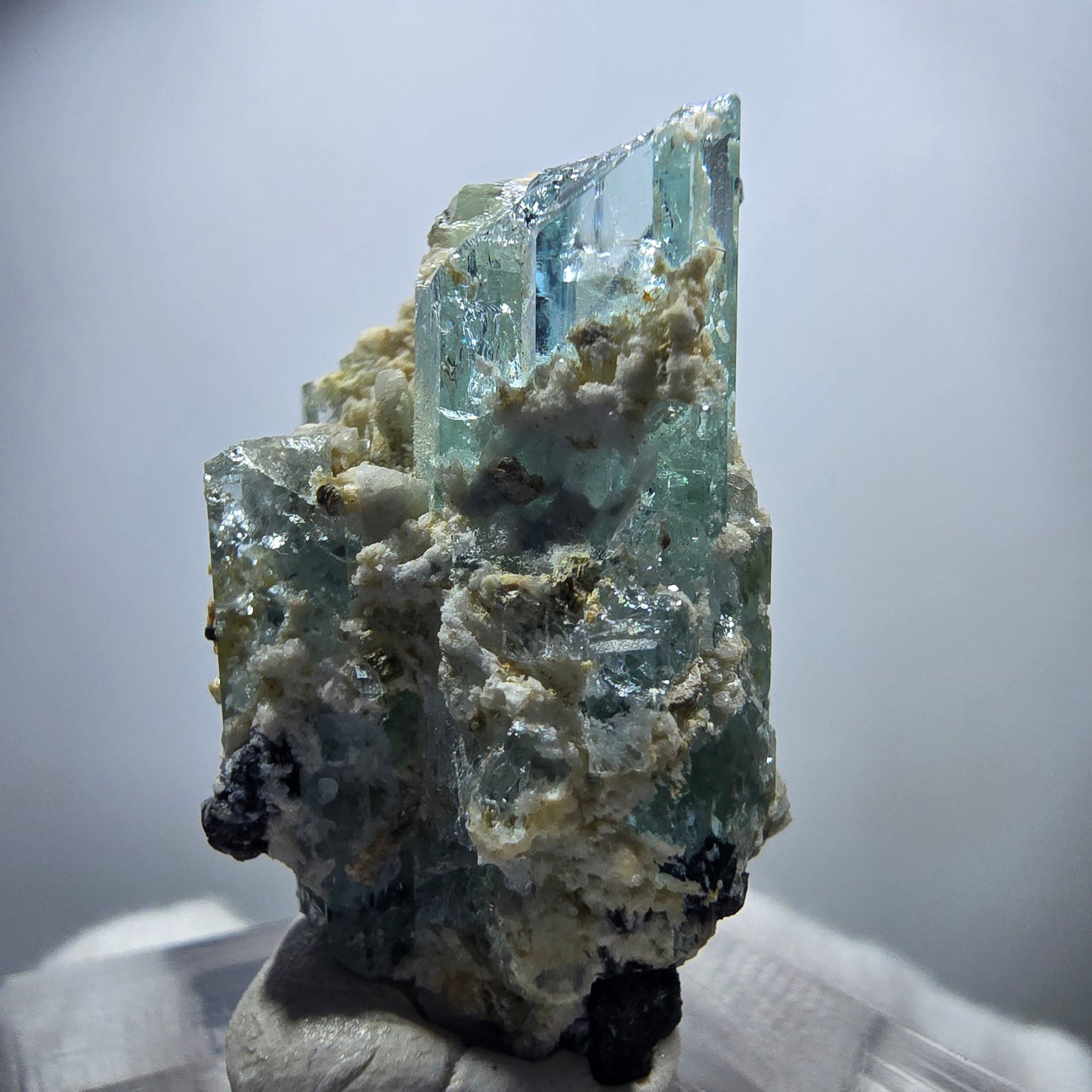 Seltene Aquamarin XX mit Orthoklas, Schörl Turmalin Erongo, Namibia 29*20*17mm