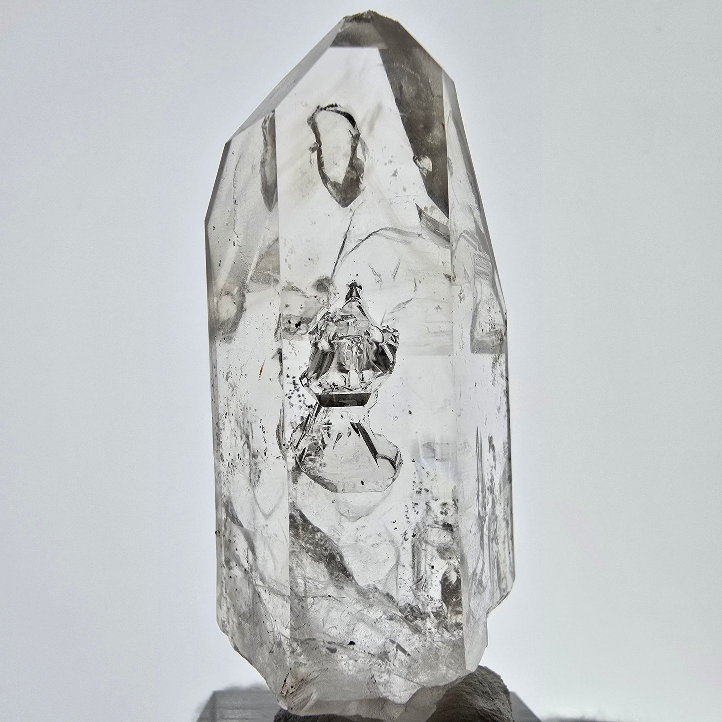 Sceptre de poche en quartz fumé fantôme squelette, Namibie, 57 x 25 x 18 mm