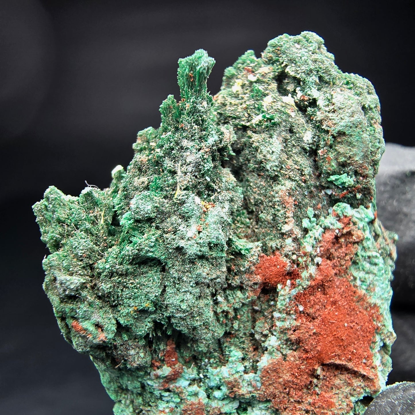 Rare Malachite specimen with green Kaokoveld, Namibia 40*26*15mm Mineral collection
