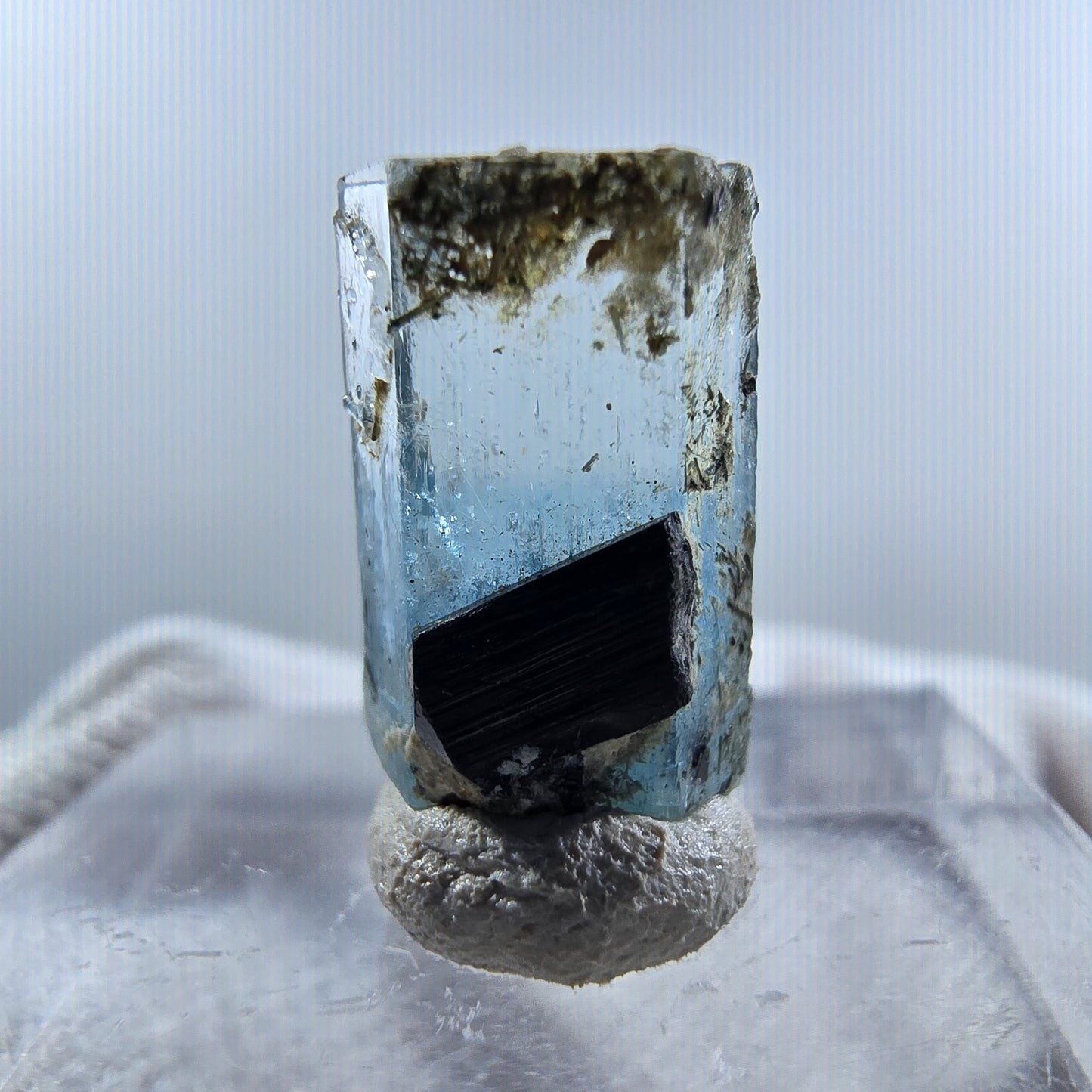 Aigue-marine Setlene, tourmaline Schörl stade Erongo, Namibie 14*9*7mm