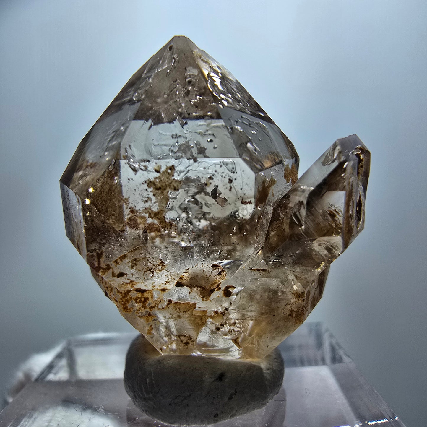 Amas de quartz fumé fantôme transparent DT Sceptre Goboboseb, Namibie 27 x 23 x 15 mm