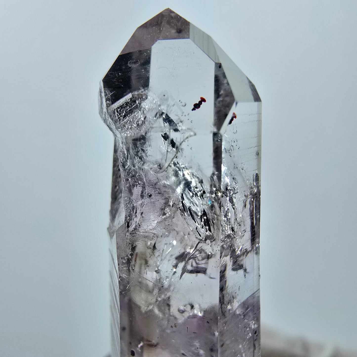 Améthyste fantôme, mine d'hématite Point Streep, Goboboseb, Namibie, 38 x 12 x 11 mm