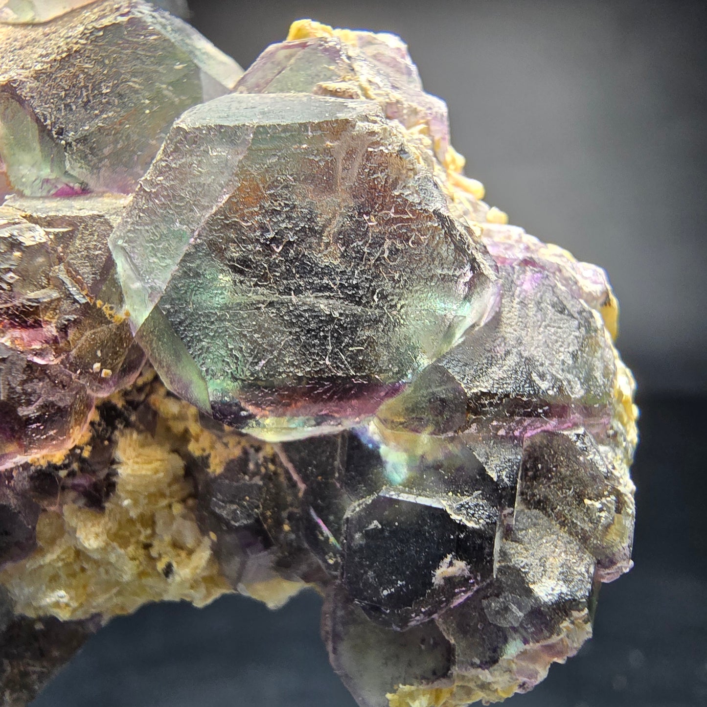 Phantom Fluorit grün lila braun, Muskovit Hyalit Stufe Erongo Namibia 66*57*51mm