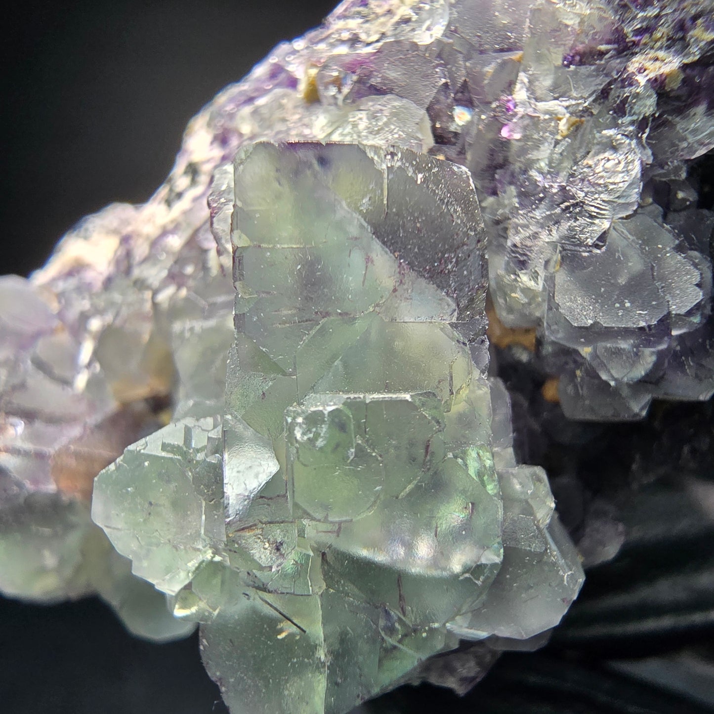 Klare zonare Fluorit Würfel Schörl Muskovit Stufe Erongo, Namibia 54*36*27mm