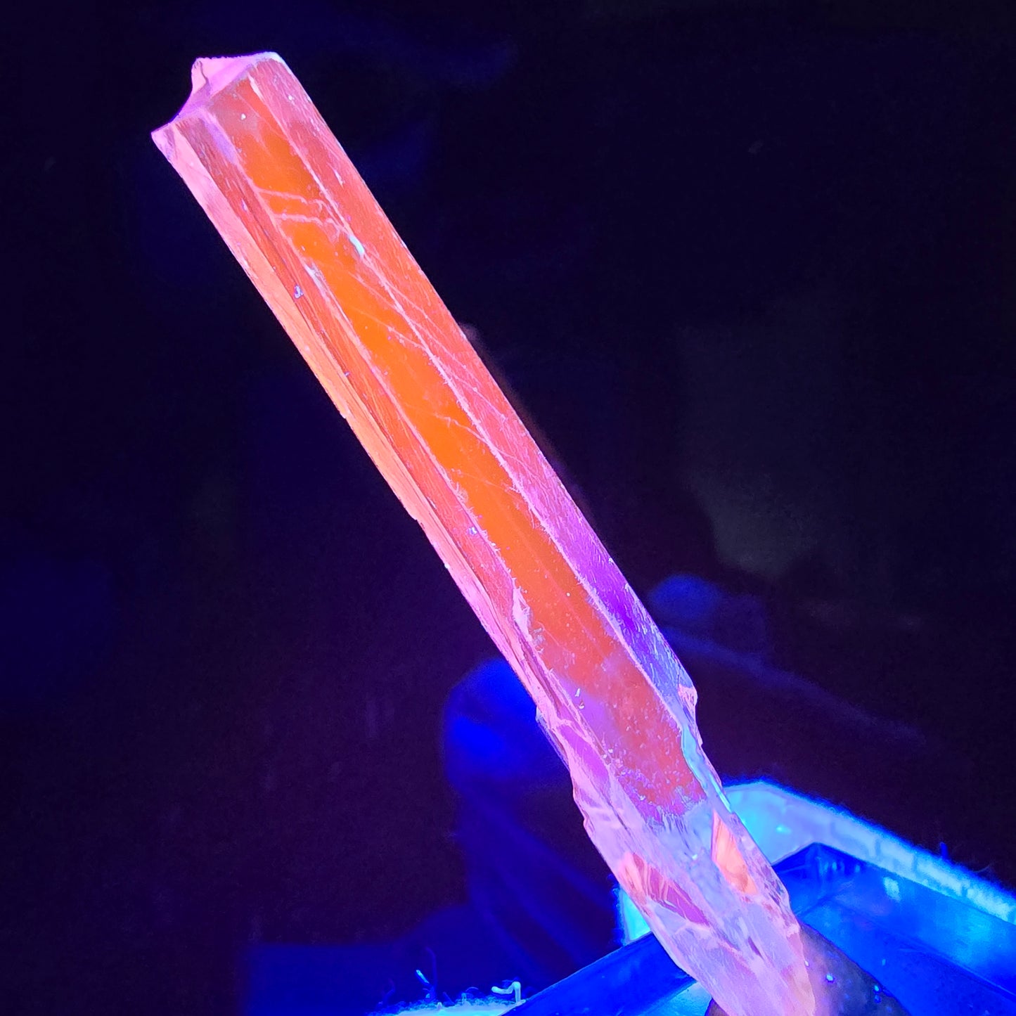 Seltener Kunzit X Spodumen Kristall weiß UV Mineral 55*5*4mm aus Brasilien