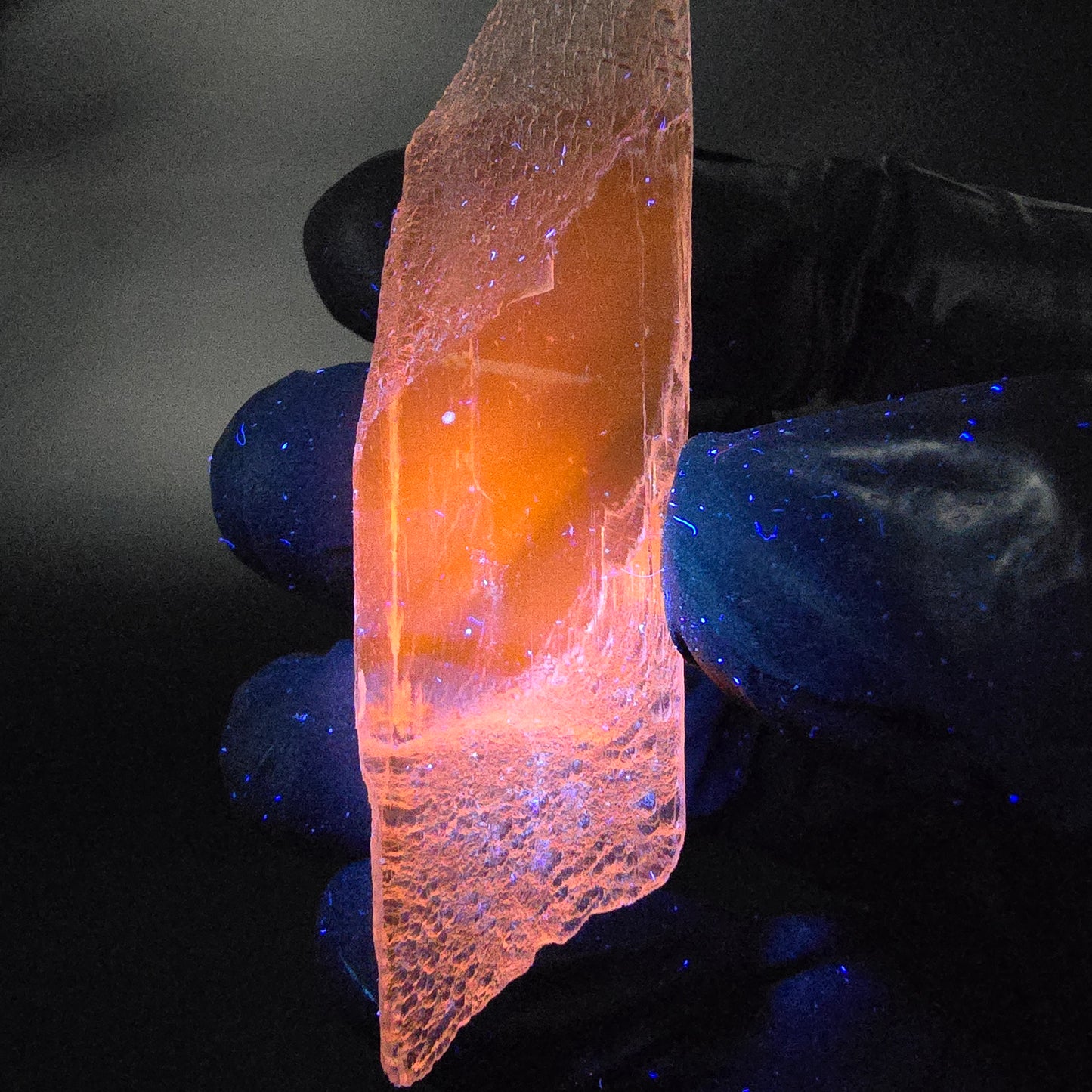 Seltener Kunzit, Spodumen Kristall rosa weiß UV Mineral 97*18*13mm aus Brasilien