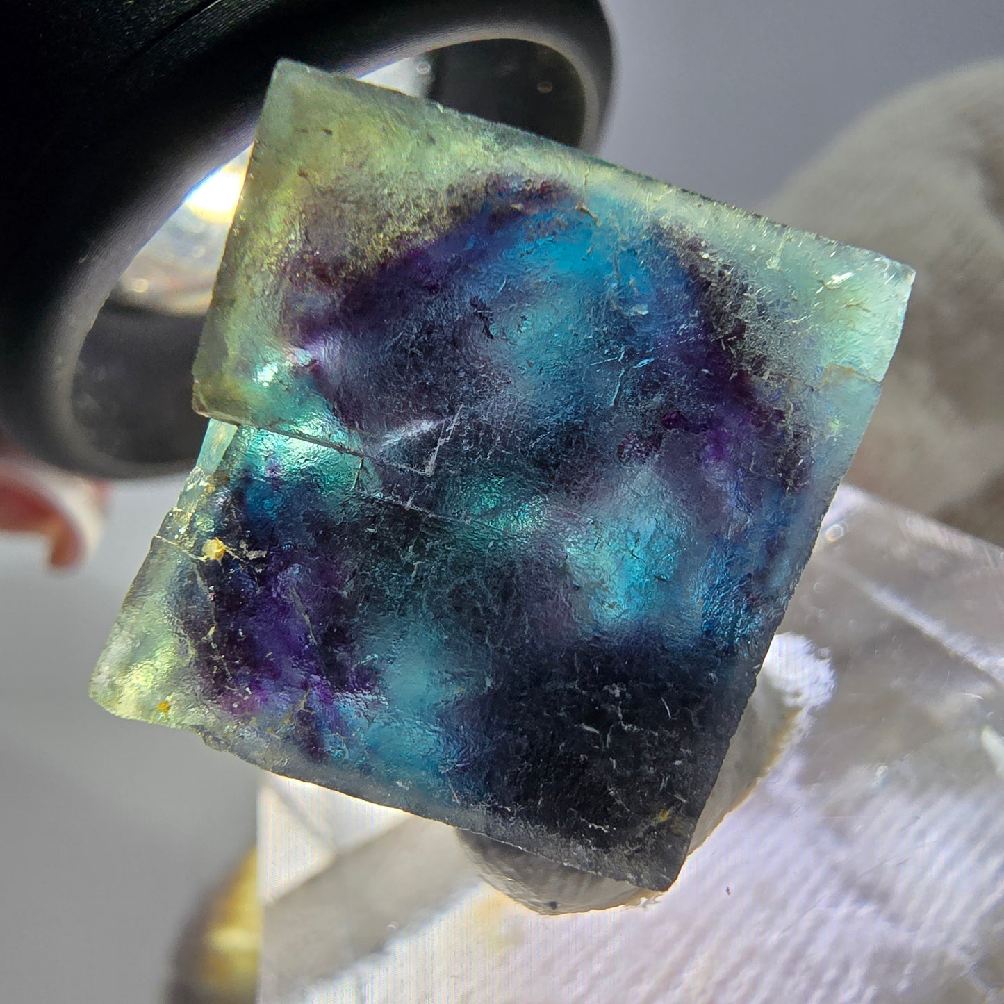 Spécimen de cube de fluorite fantôme, zonal – Nouvelle découverte ! Okorusu, Namibie, 24 x 23 x 12 mm
