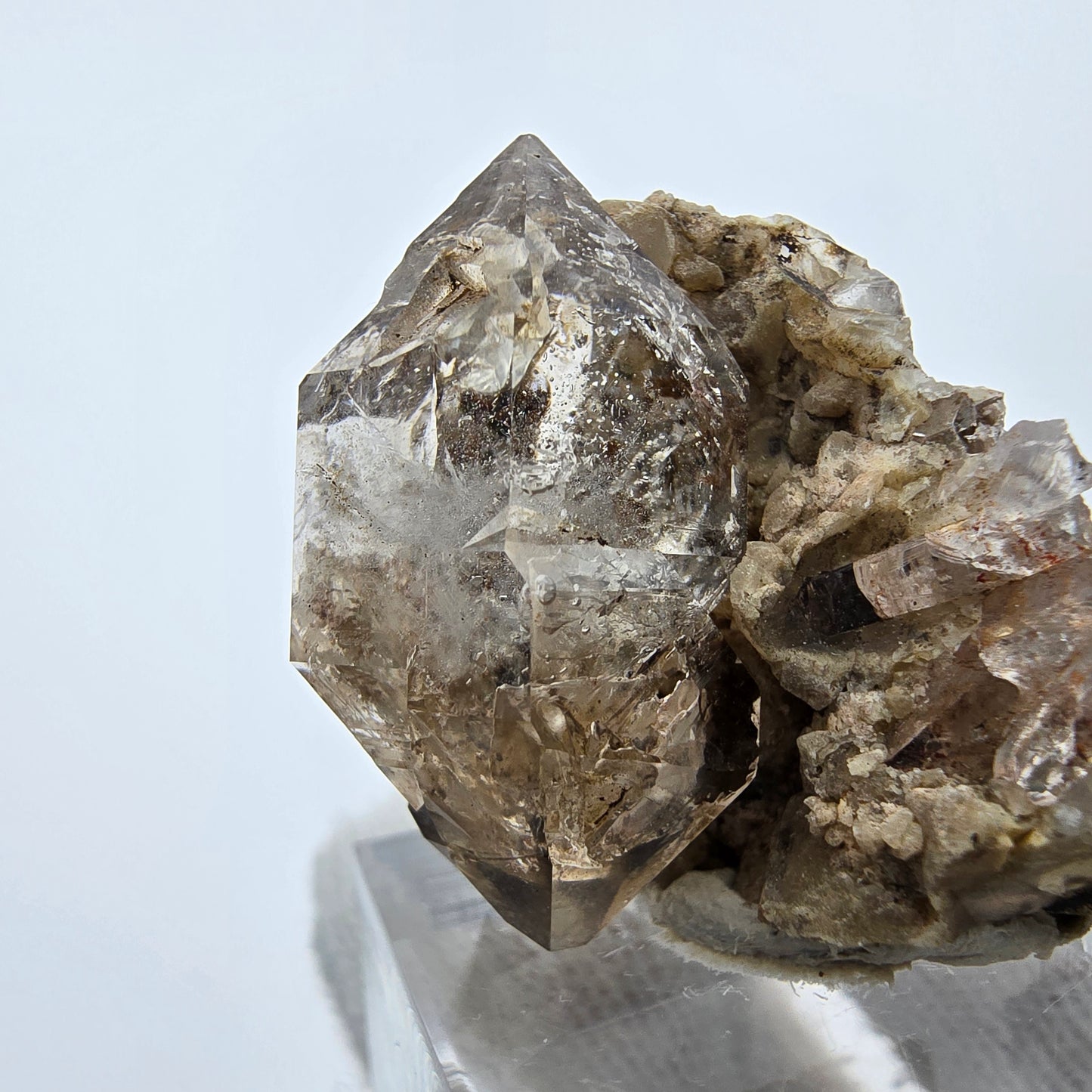 Phantom Rauchquarz DT Zepter auf Matrix Stufe Goboboseb, Namibia 35*24*23mm
