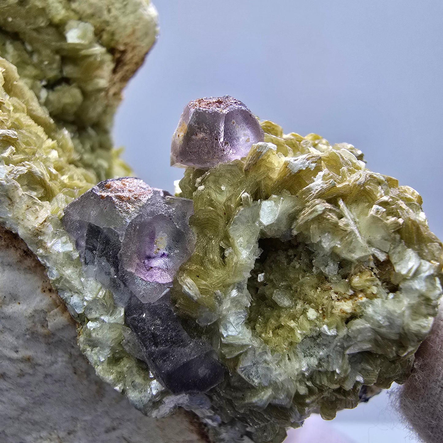 Seltene Muskovit, Fluorit, Hyalit Orthoklas Stufe Erongo, Namibia 90*62*53mm