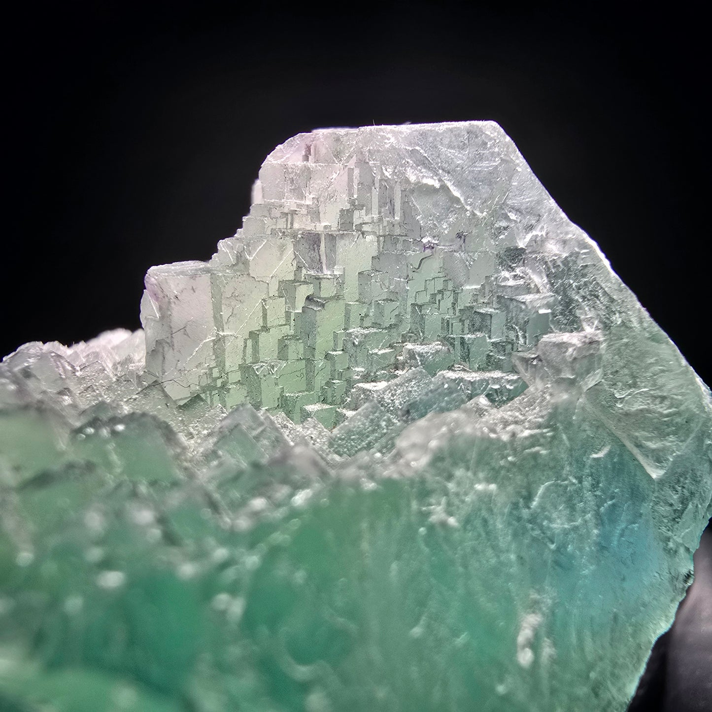 Zonare Phantom Fluorite Cube Stepped Omehane, Namibie 75*47*26mm Collection