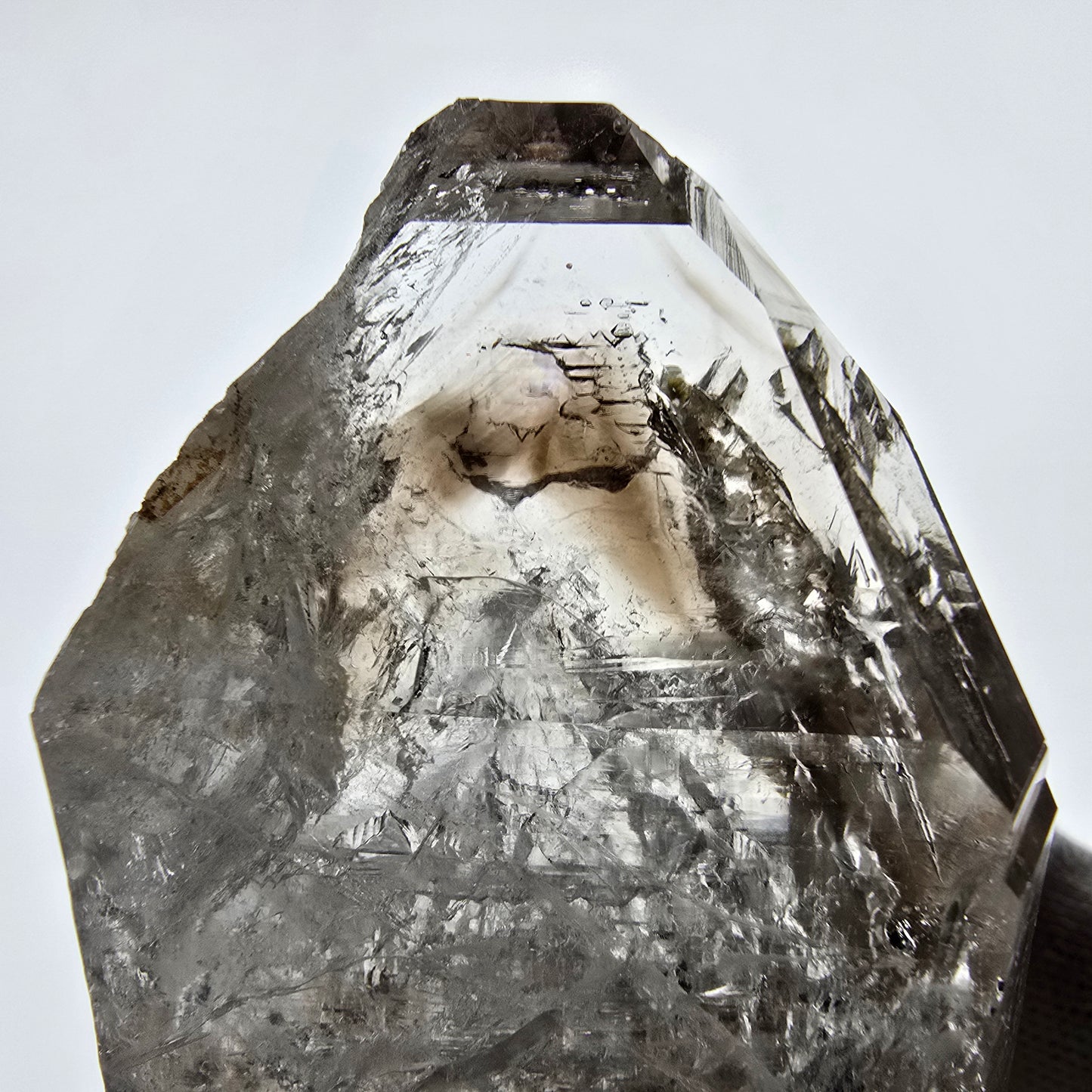 Quartz fumé squelette Enhydro, calcite UV, 1 gobo de poche Bubble Valentine. Namibie 98 x 49 x 26 mm