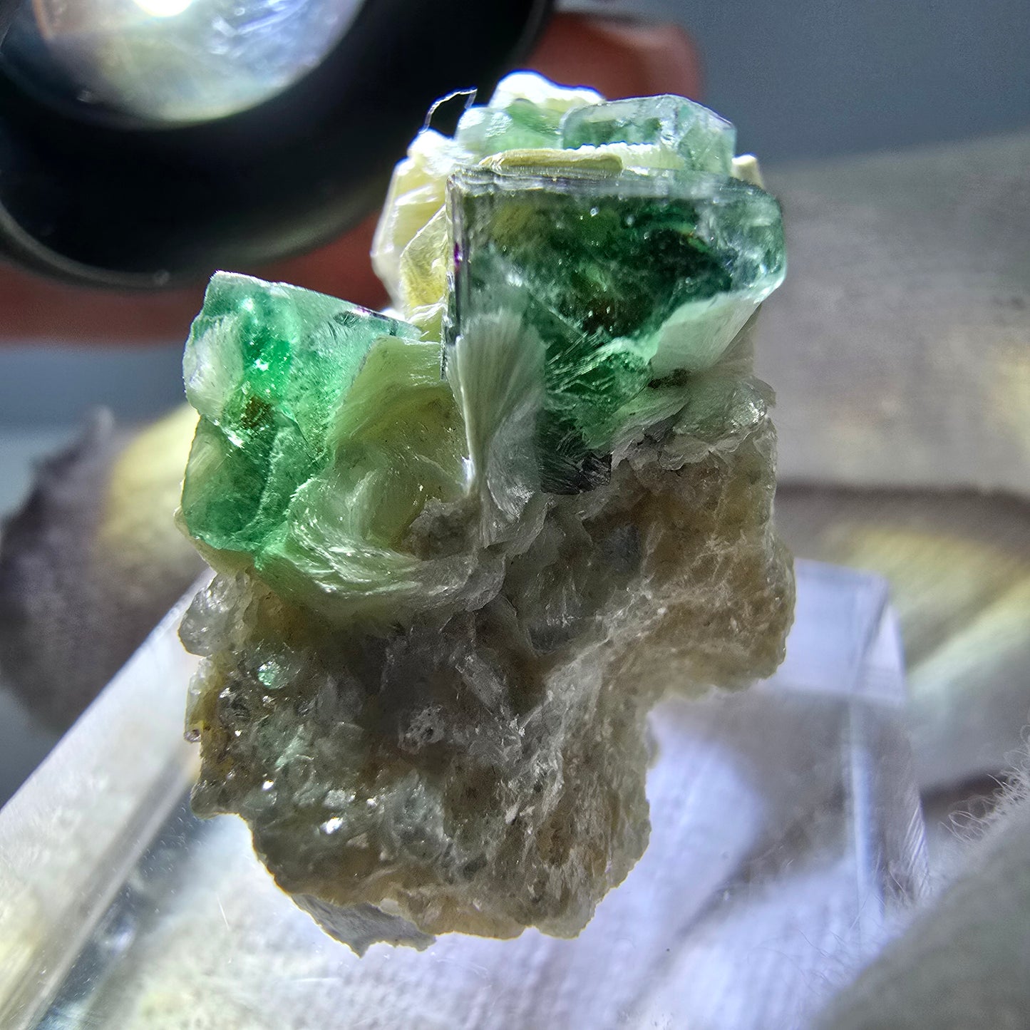 Phantom Fluorit Würfel, Muskovit Stufe Erongo, Namibia 29*19*15mm